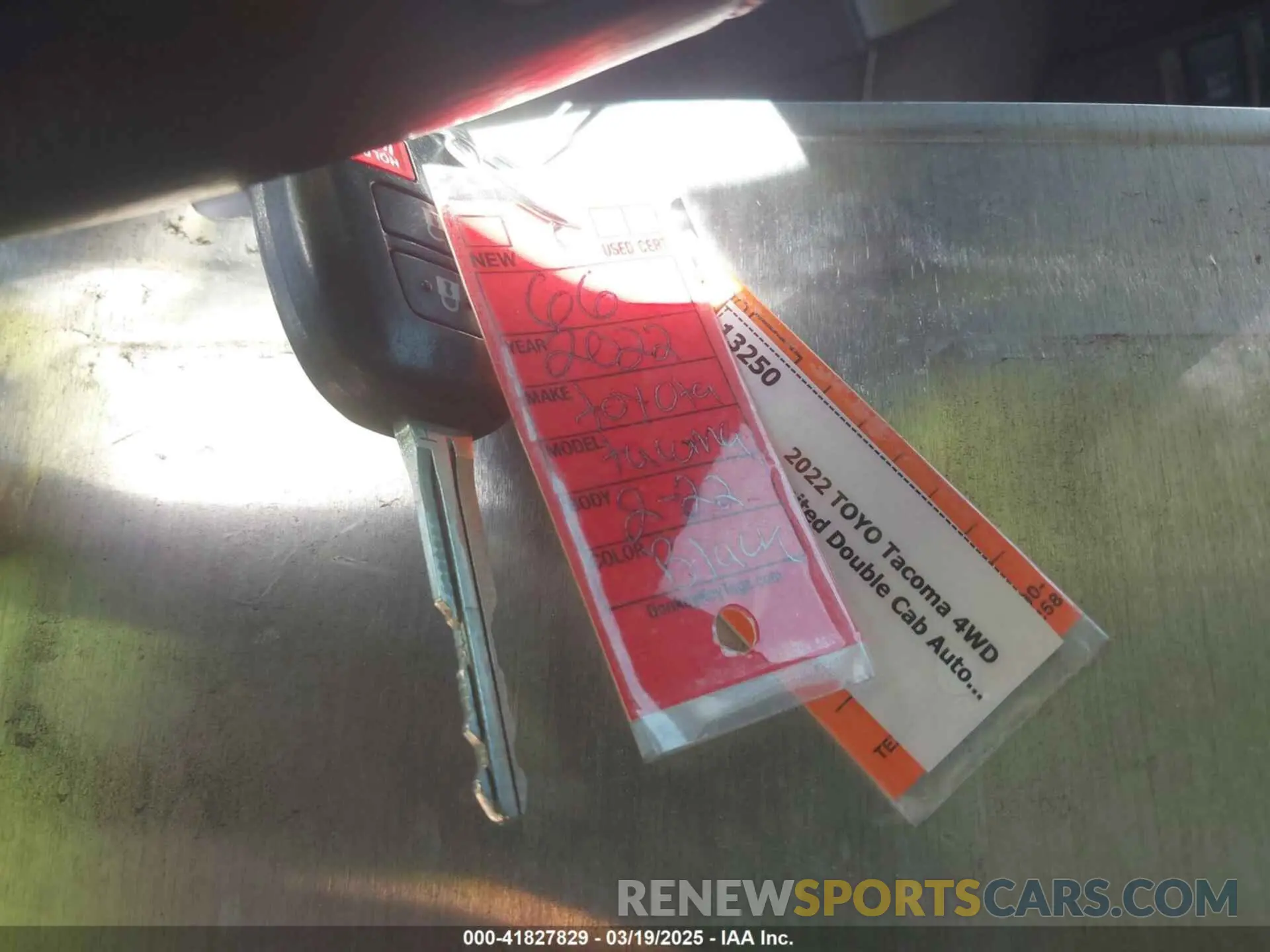 11 Photograph of a damaged car 3TYAX5GN0NT057032 TOYOTA TACOMA 2022