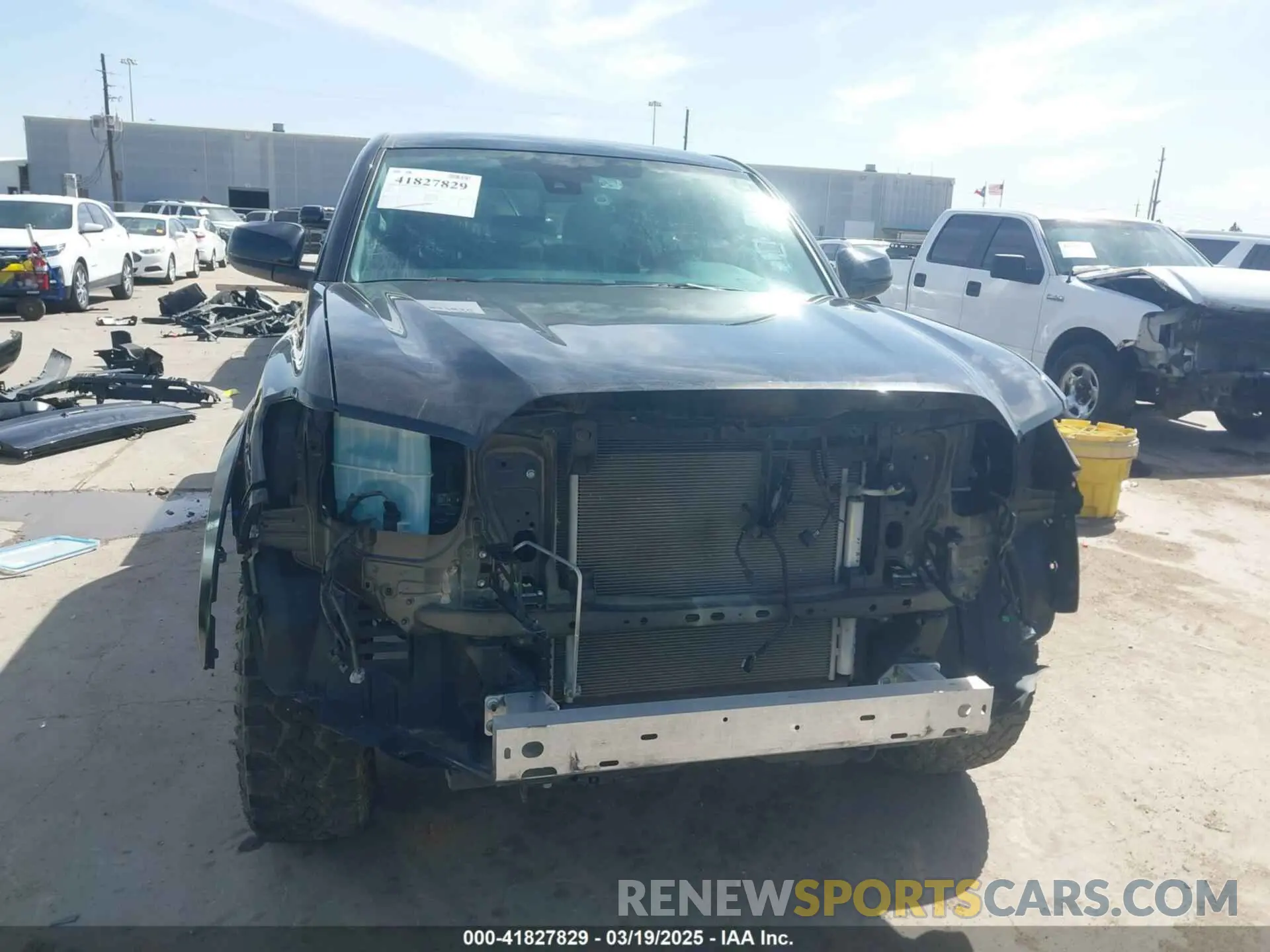 13 Photograph of a damaged car 3TYAX5GN0NT057032 TOYOTA TACOMA 2022