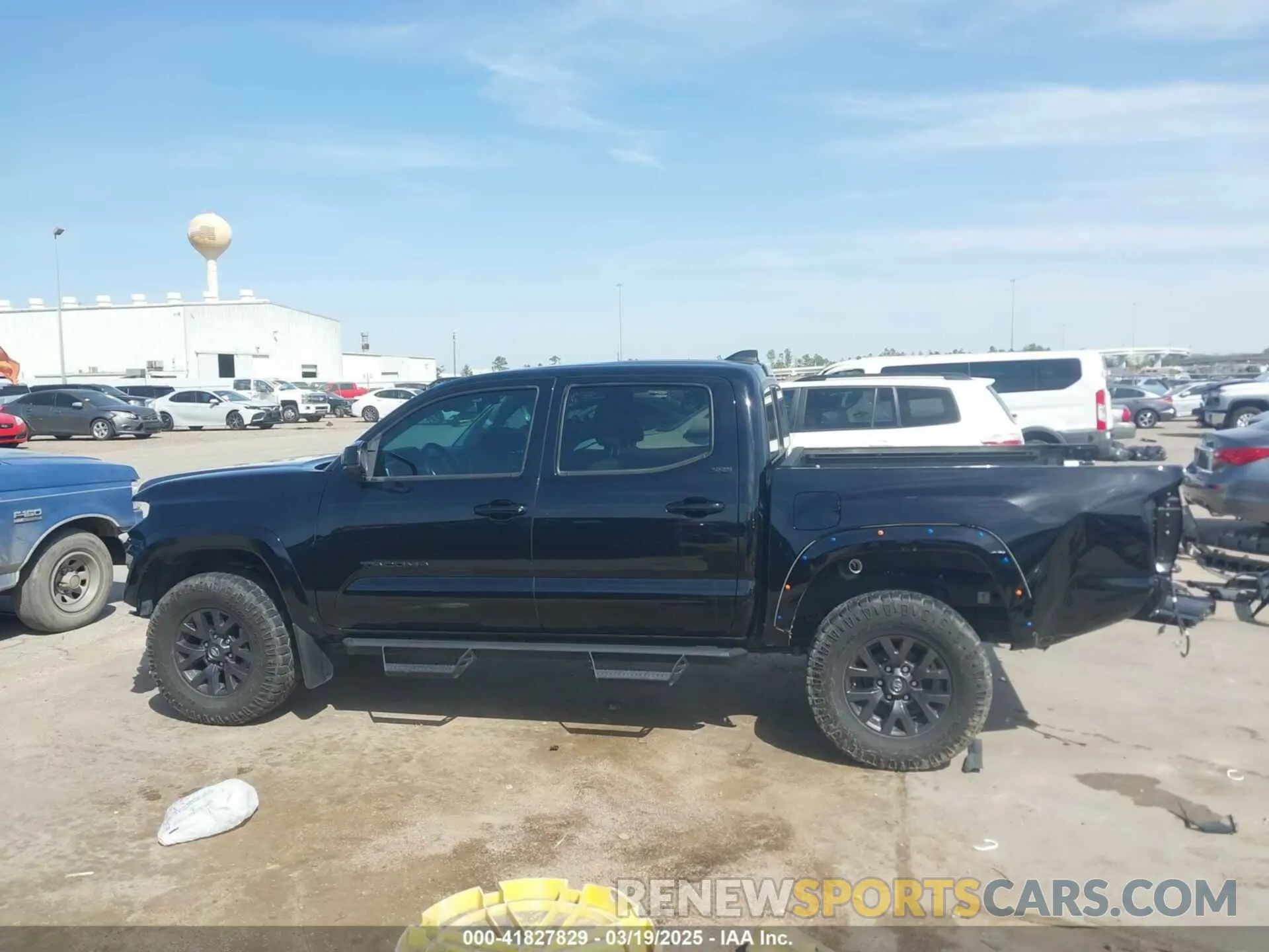 15 Photograph of a damaged car 3TYAX5GN0NT057032 TOYOTA TACOMA 2022