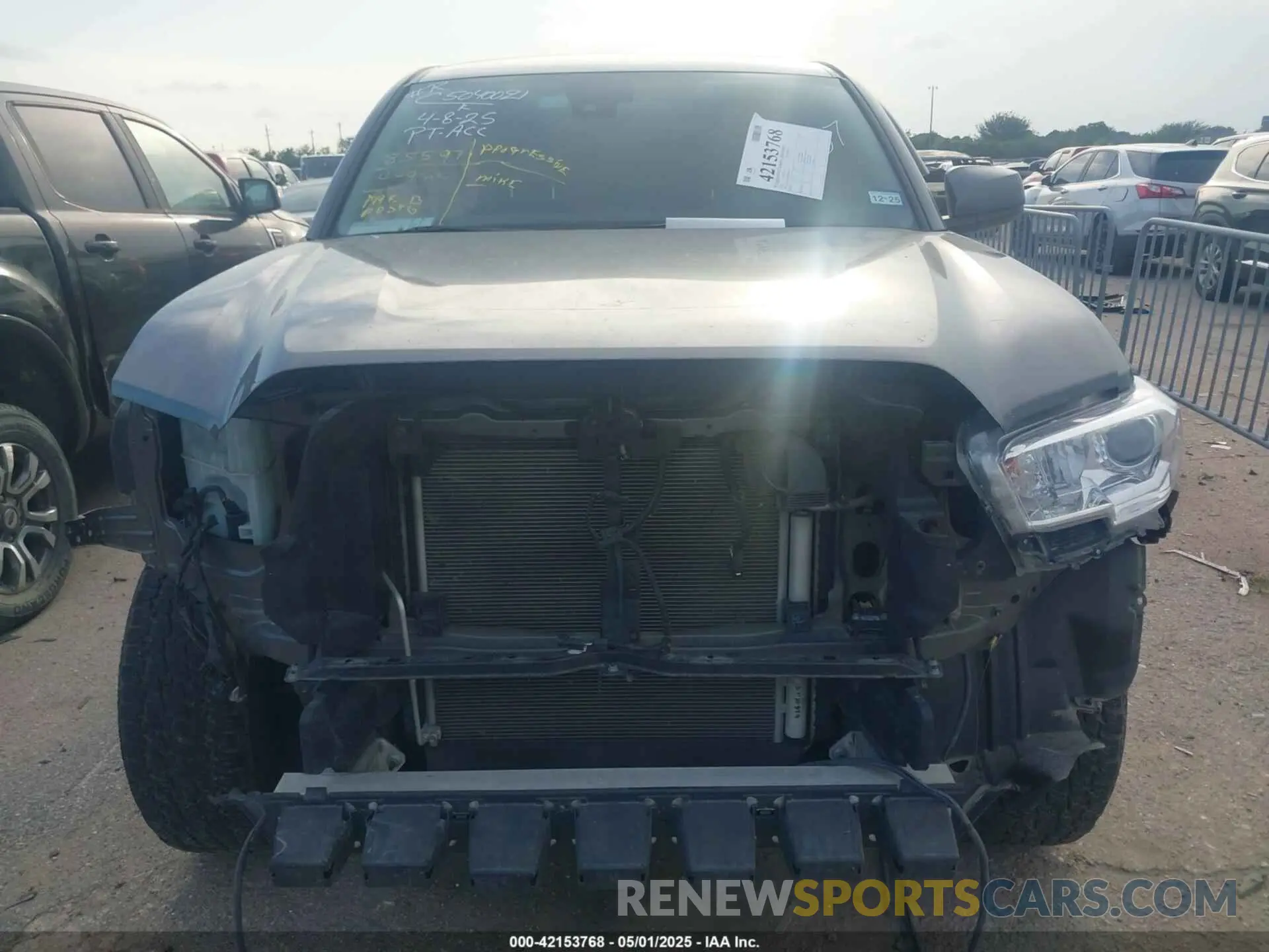 10 Photograph of a damaged car 3TYAX5GN1NT065687 TOYOTA TACOMA 2022