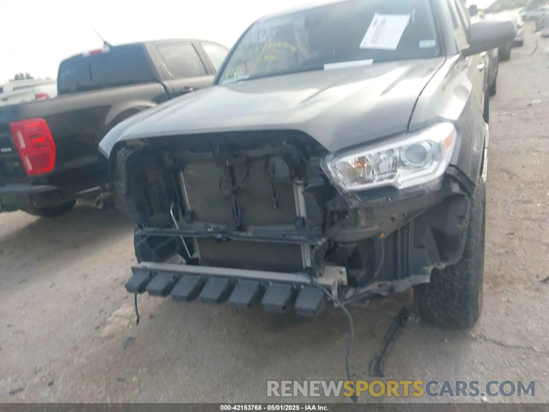 12 Photograph of a damaged car 3TYAX5GN1NT065687 TOYOTA TACOMA 2022