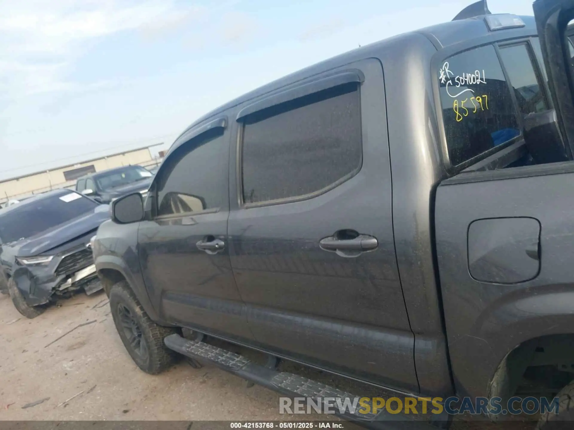 14 Photograph of a damaged car 3TYAX5GN1NT065687 TOYOTA TACOMA 2022