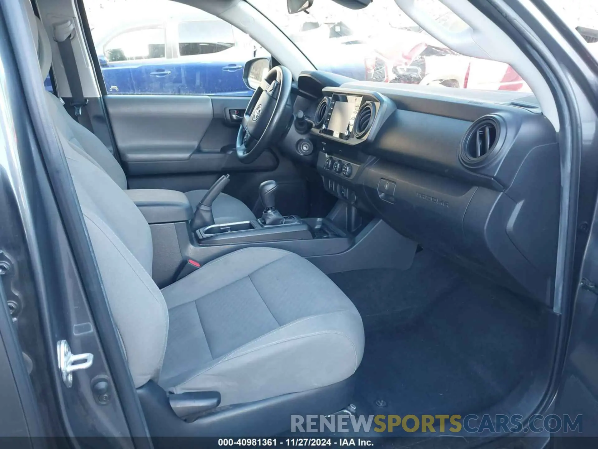 5 Photograph of a damaged car 3TYAX5GN3NT061544 TOYOTA TACOMA 2022