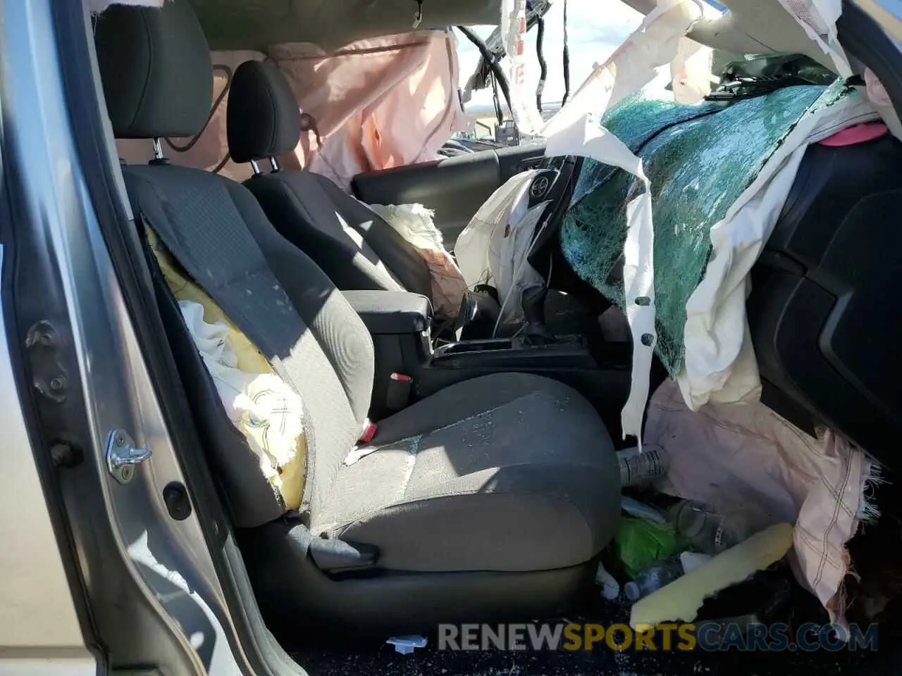 7 Photograph of a damaged car 3TYAX5GN4NT040556 TOYOTA TACOMA 2022