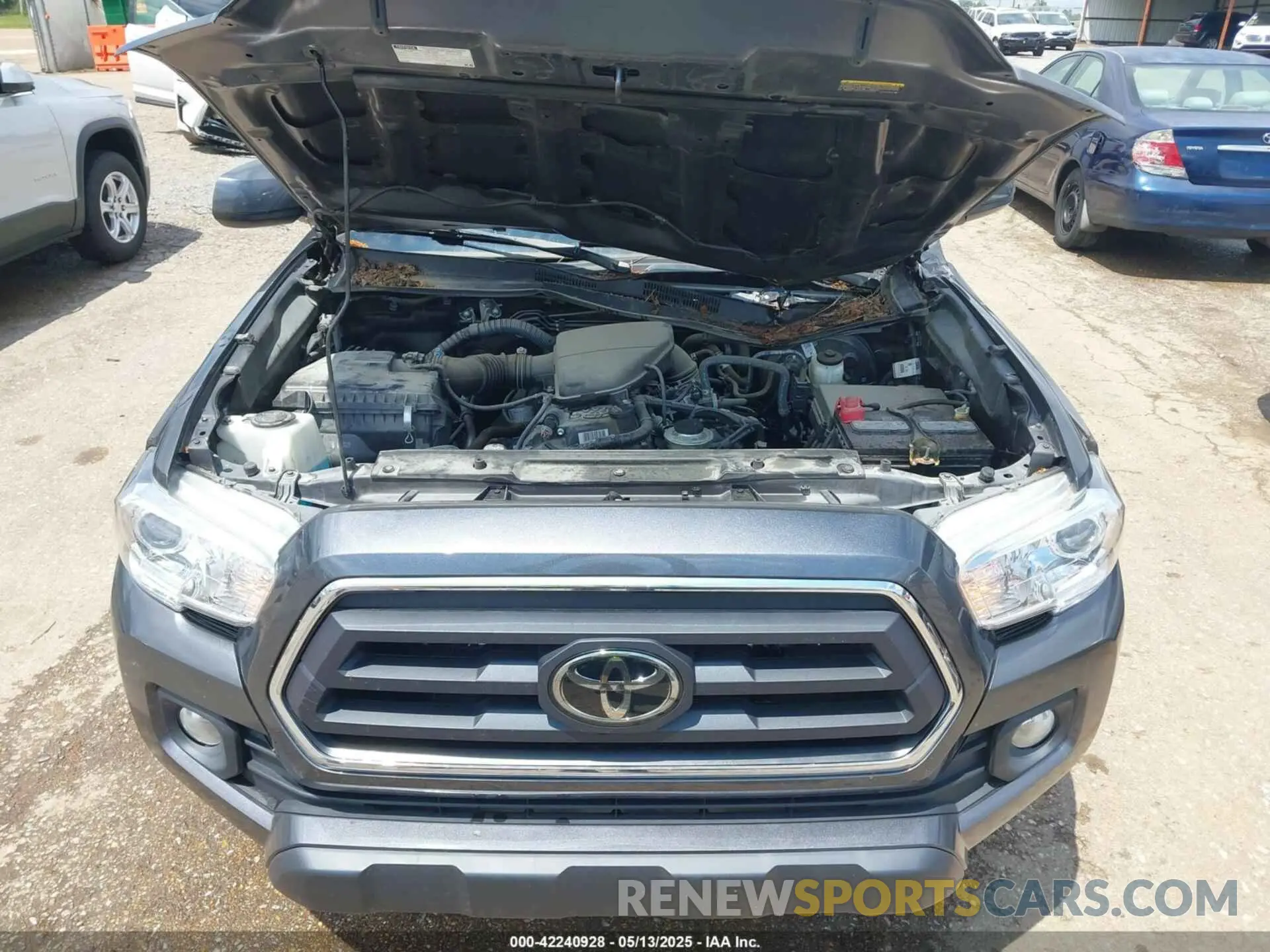 10 Photograph of a damaged car 3TYAX5GN4NT041089 TOYOTA TACOMA 2022