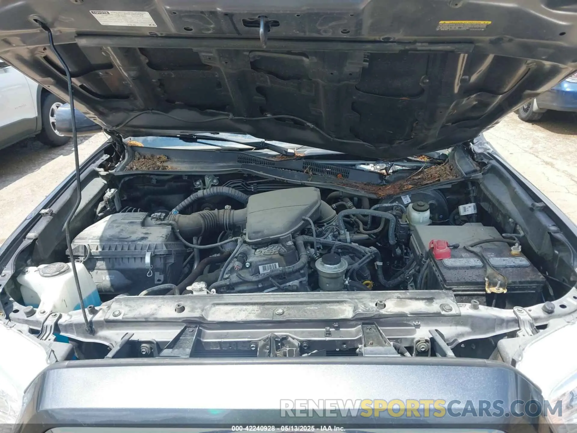 18 Photograph of a damaged car 3TYAX5GN4NT041089 TOYOTA TACOMA 2022