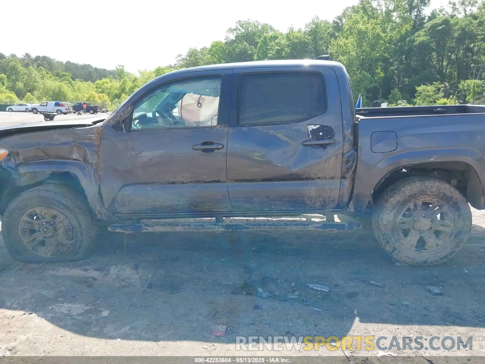 14 Photograph of a damaged car 3TYAX5GN5NT046897 TOYOTA TACOMA 2022
