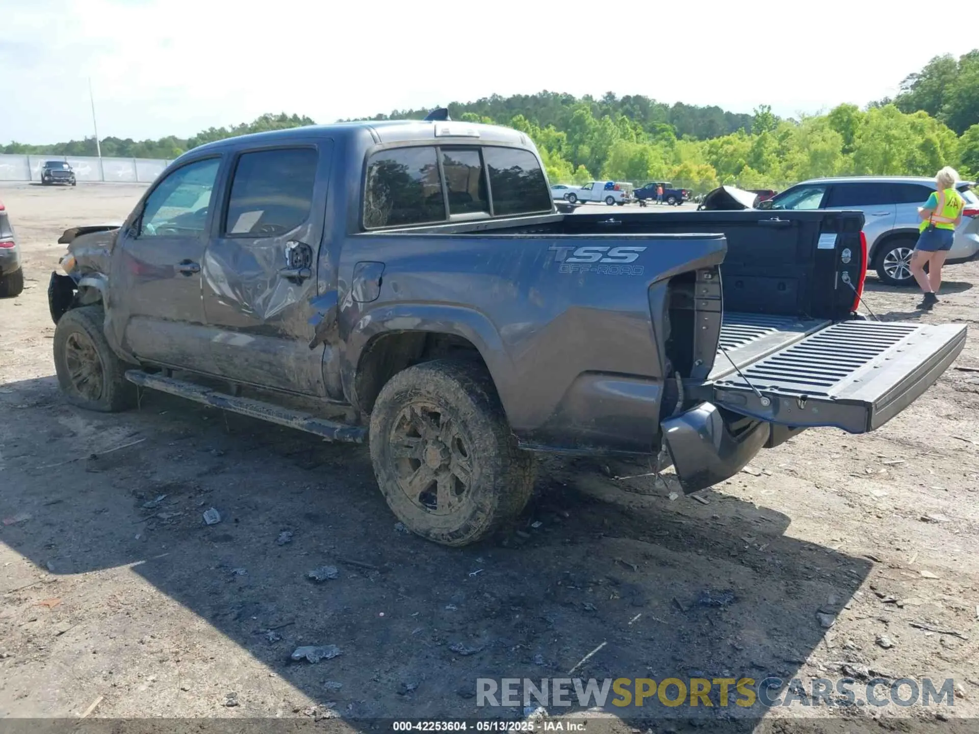 3 Photograph of a damaged car 3TYAX5GN5NT046897 TOYOTA TACOMA 2022