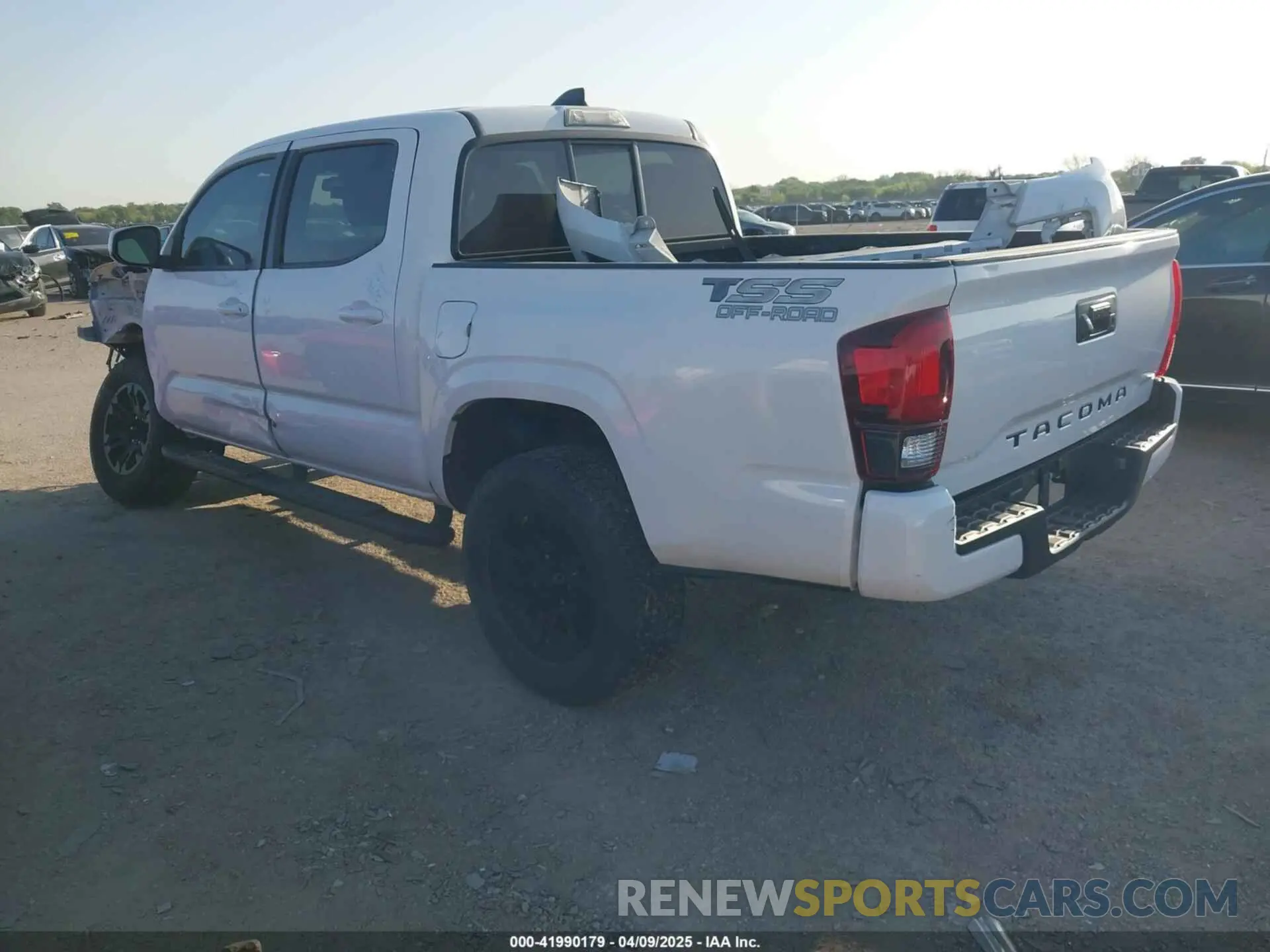 3 Photograph of a damaged car 3TYAX5GN6NT057732 TOYOTA TACOMA 2022