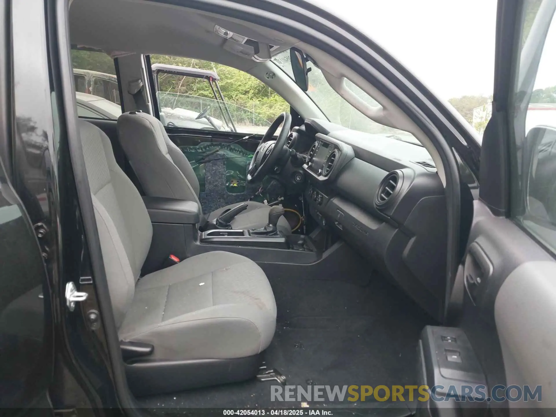 5 Photograph of a damaged car 3TYAX5GN7NT057190 TOYOTA TACOMA 2022