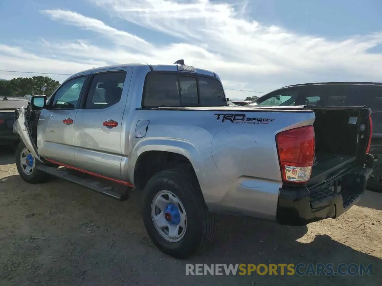 2 Photograph of a damaged car 3TYAX5GN8NT065122 TOYOTA TACOMA 2022