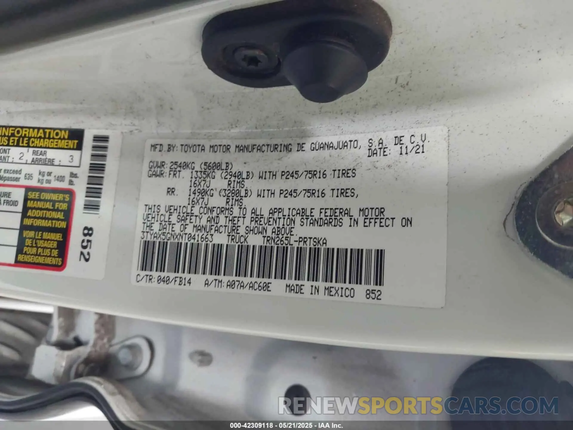 9 Photograph of a damaged car 3TYAX5GNXNT041663 TOYOTA TACOMA 2022