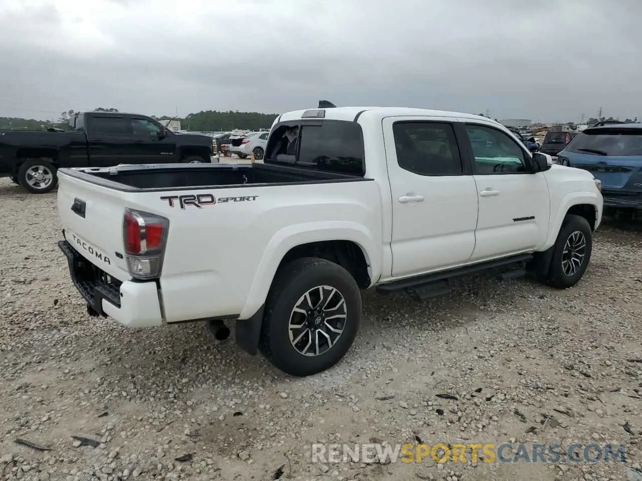 3 Photograph of a damaged car 3TYAZ5CN0NT016464 TOYOTA TACOMA 2022