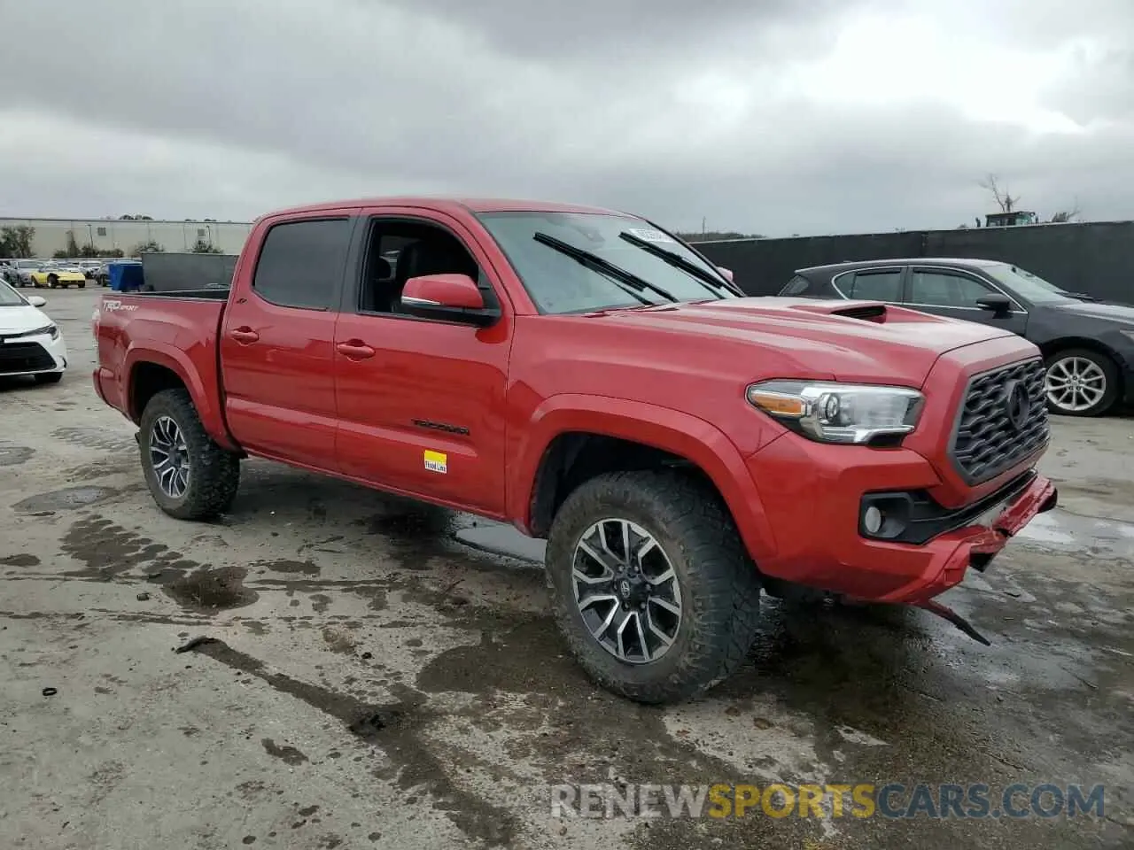 4 Photograph of a damaged car 3TYAZ5CN4NT024177 TOYOTA TACOMA 2022