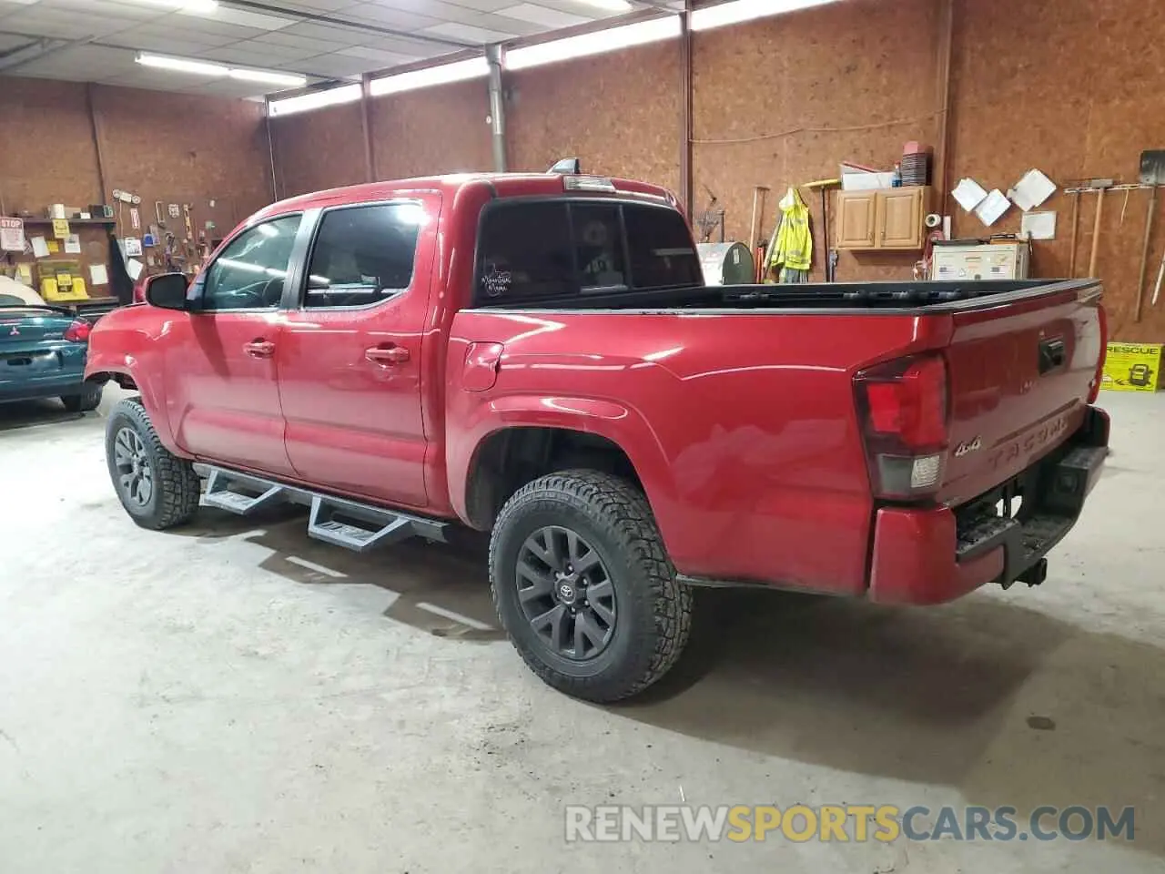 2 Photograph of a damaged car 3TYCZ5AN0NT056801 TOYOTA TACOMA 2022