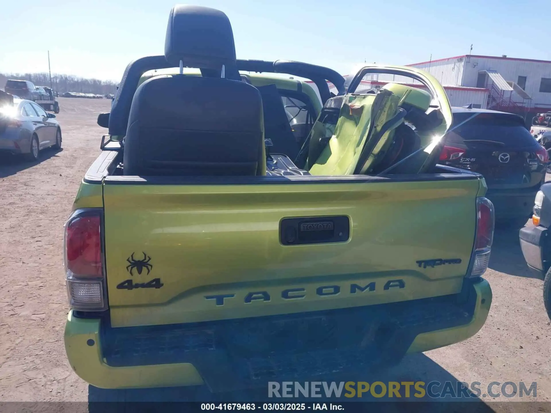 16 Photograph of a damaged car 3TYCZ5AN0NT069662 TOYOTA TACOMA 2022