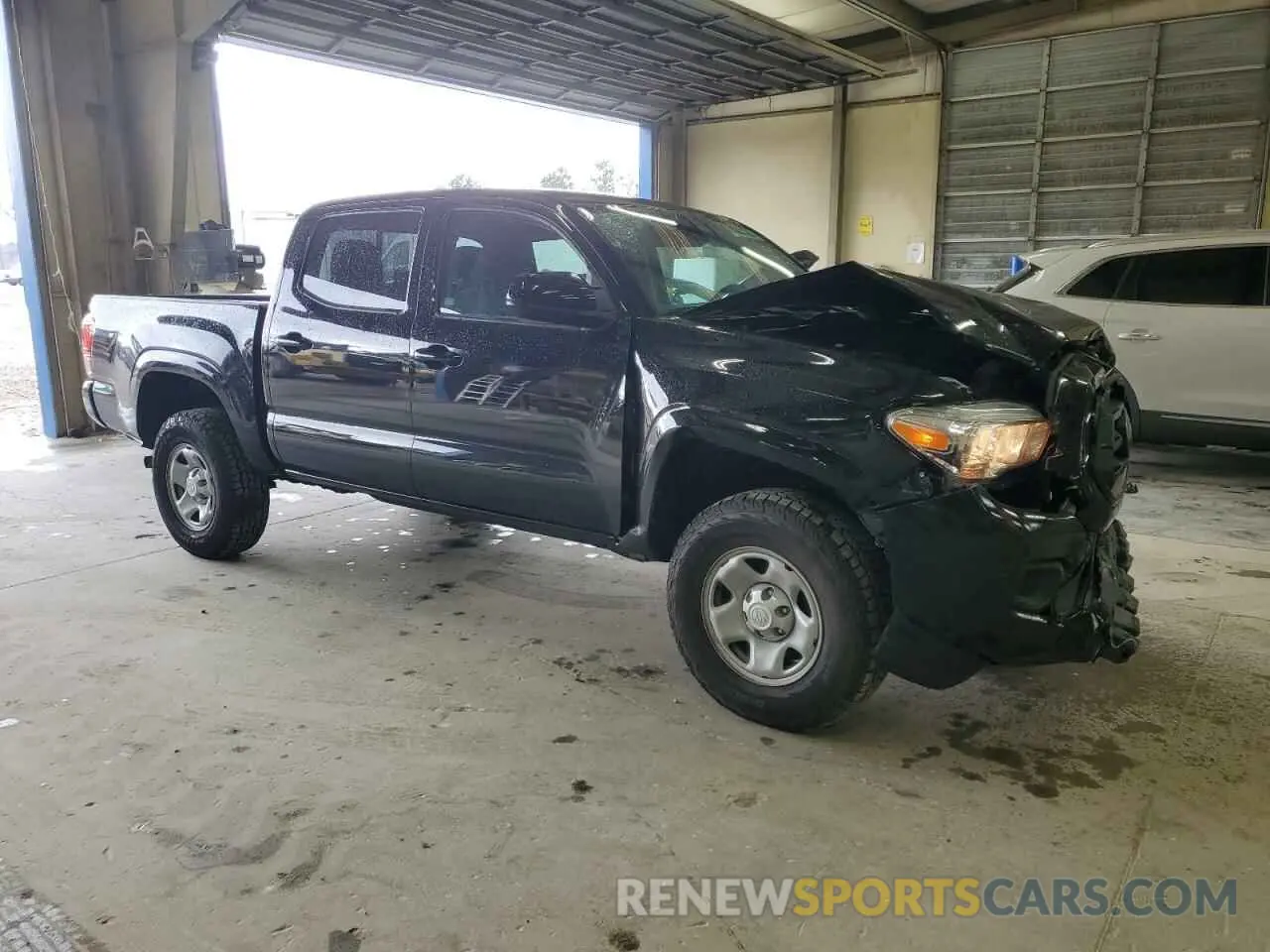 4 Photograph of a damaged car 3TYCZ5AN0NT073890 TOYOTA TACOMA 2022