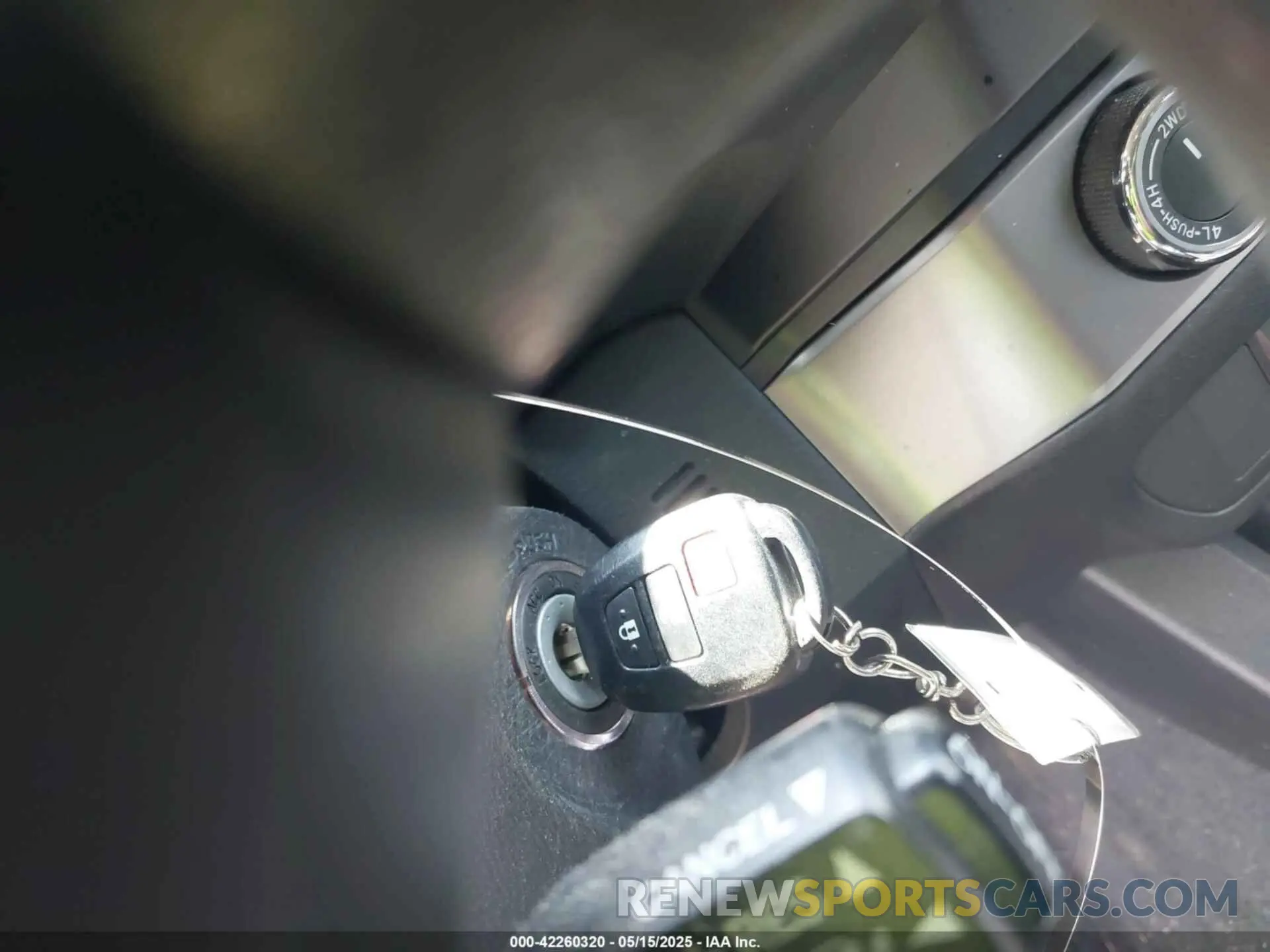 11 Photograph of a damaged car 3TYCZ5AN0NT075493 TOYOTA TACOMA 2022