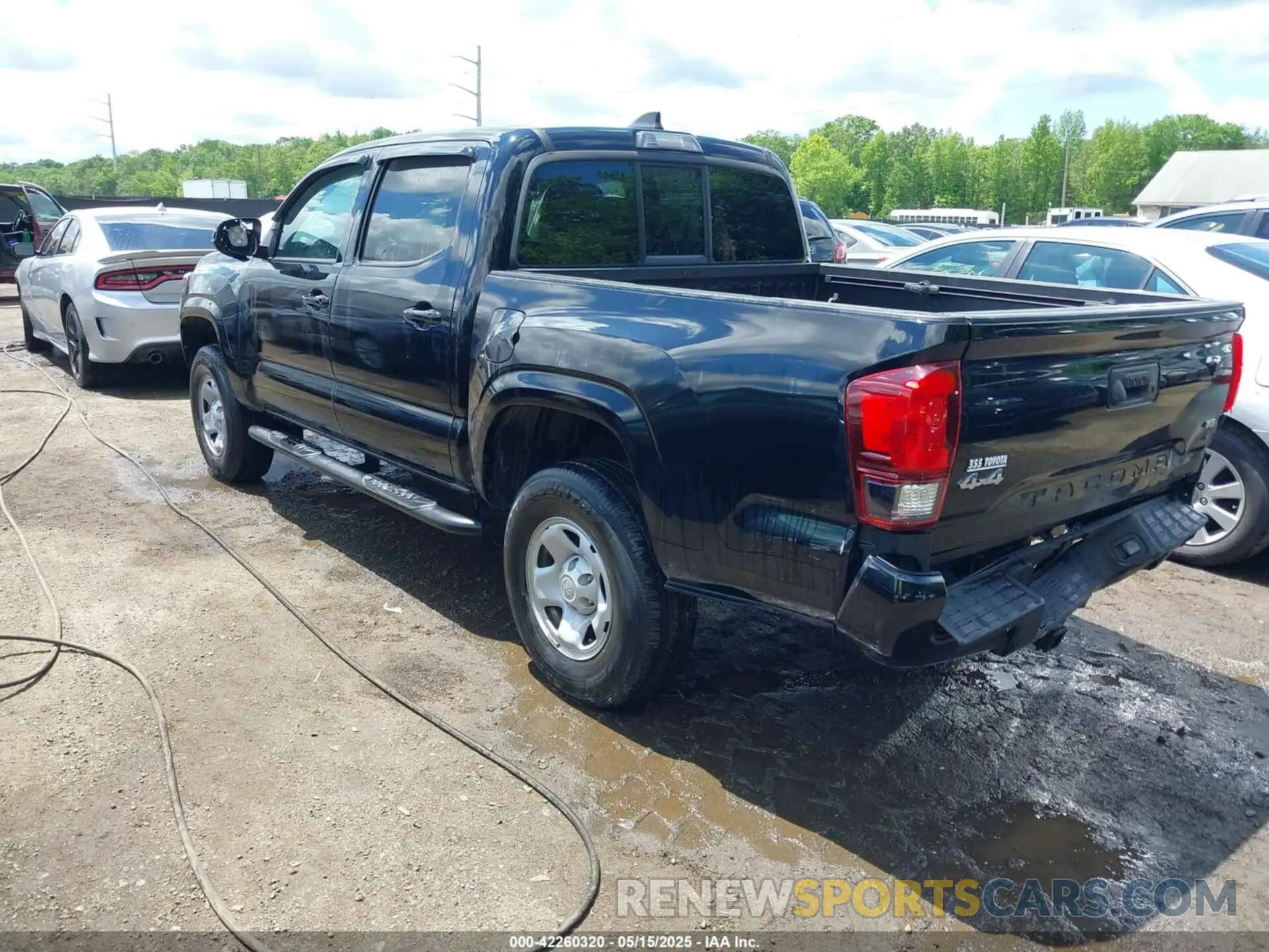3 Photograph of a damaged car 3TYCZ5AN0NT075493 TOYOTA TACOMA 2022
