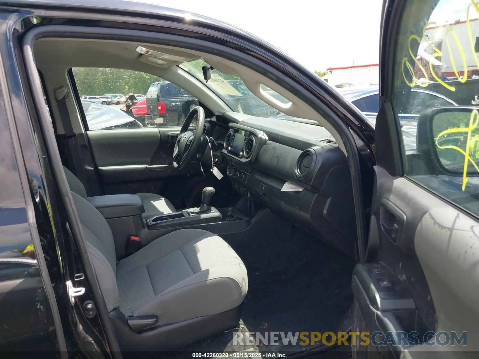 5 Photograph of a damaged car 3TYCZ5AN0NT075493 TOYOTA TACOMA 2022