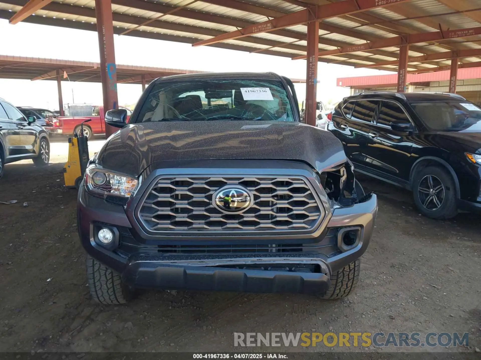 12 Photograph of a damaged car 3TYCZ5AN1NT062445 TOYOTA TACOMA 2022