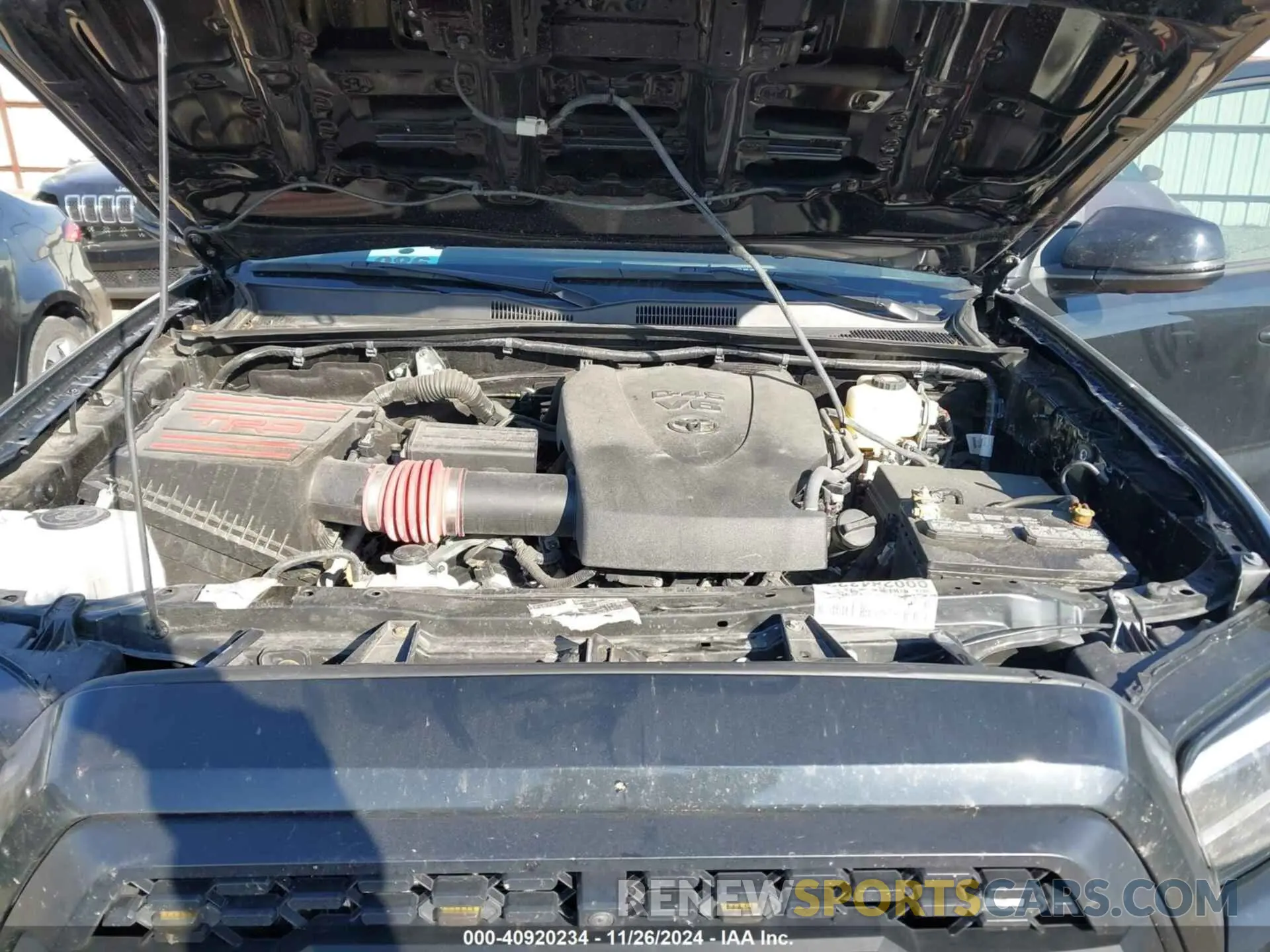 10 Photograph of a damaged car 3TYCZ5AN1NT066933 TOYOTA TACOMA 2022