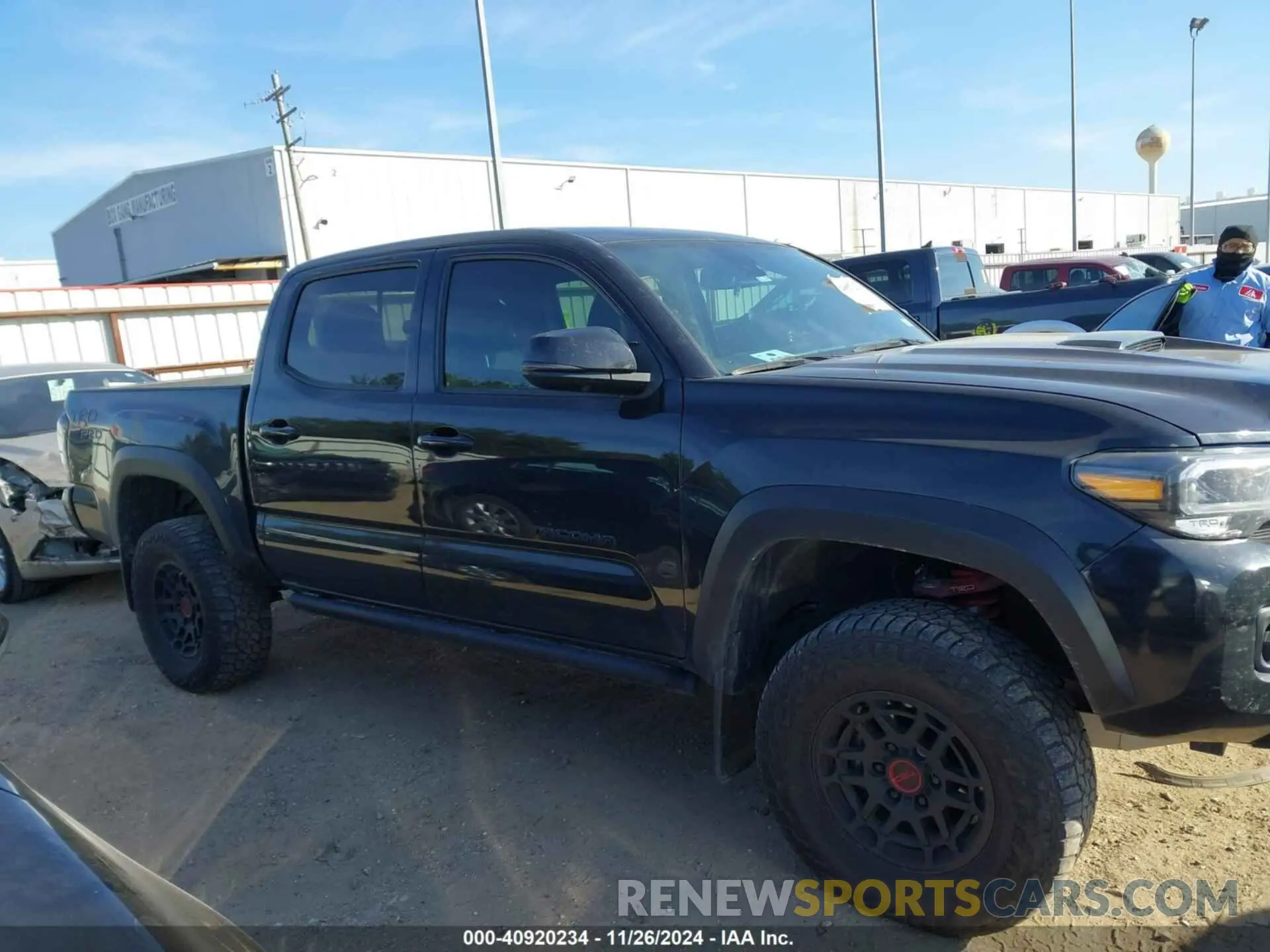 13 Photograph of a damaged car 3TYCZ5AN1NT066933 TOYOTA TACOMA 2022