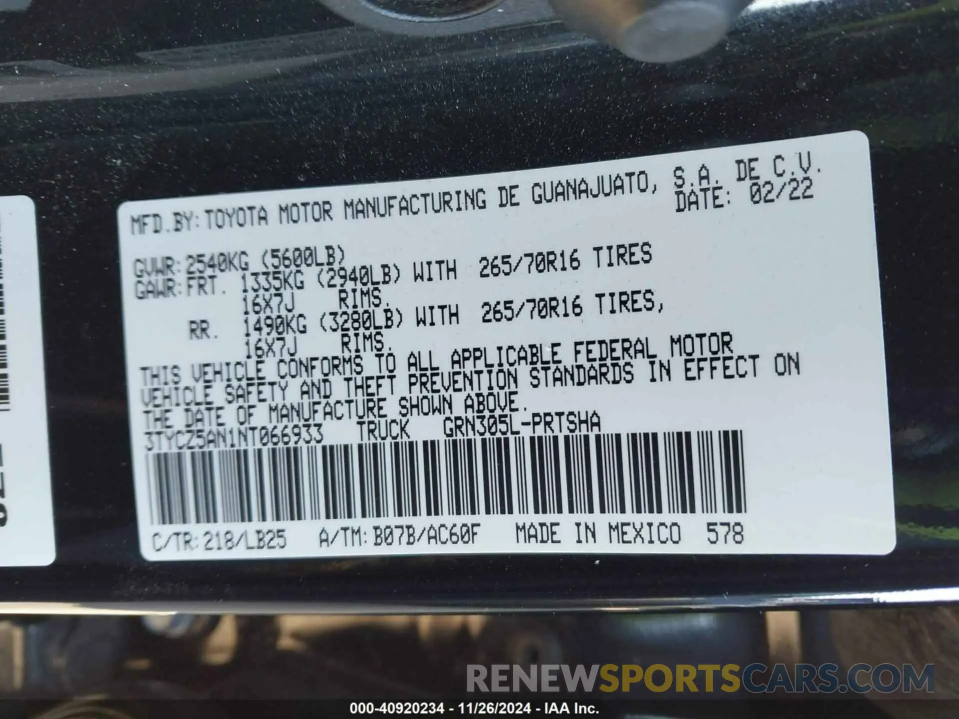 9 Photograph of a damaged car 3TYCZ5AN1NT066933 TOYOTA TACOMA 2022