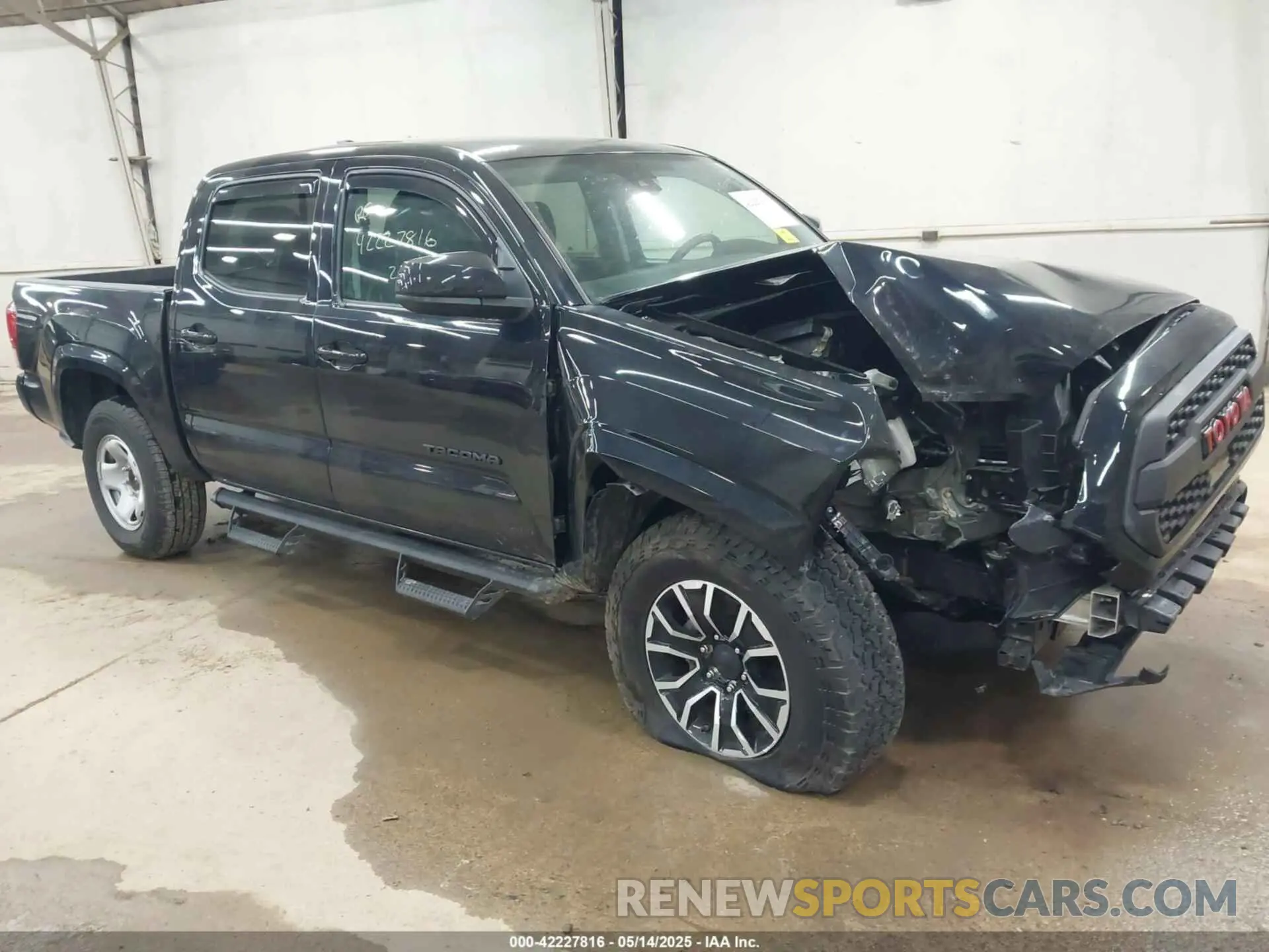 1 Photograph of a damaged car 3TYCZ5AN1NT070724 TOYOTA TACOMA 2022