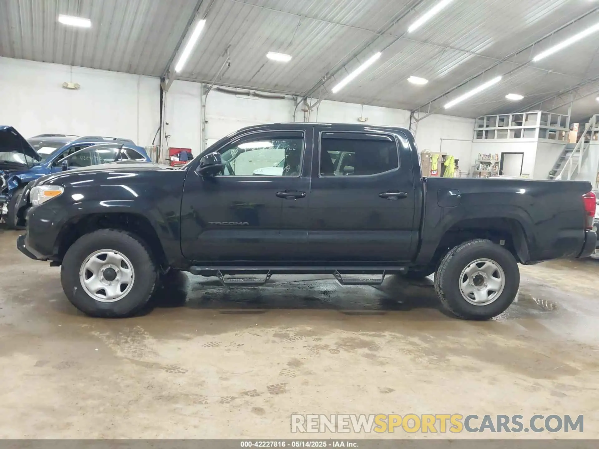 14 Photograph of a damaged car 3TYCZ5AN1NT070724 TOYOTA TACOMA 2022