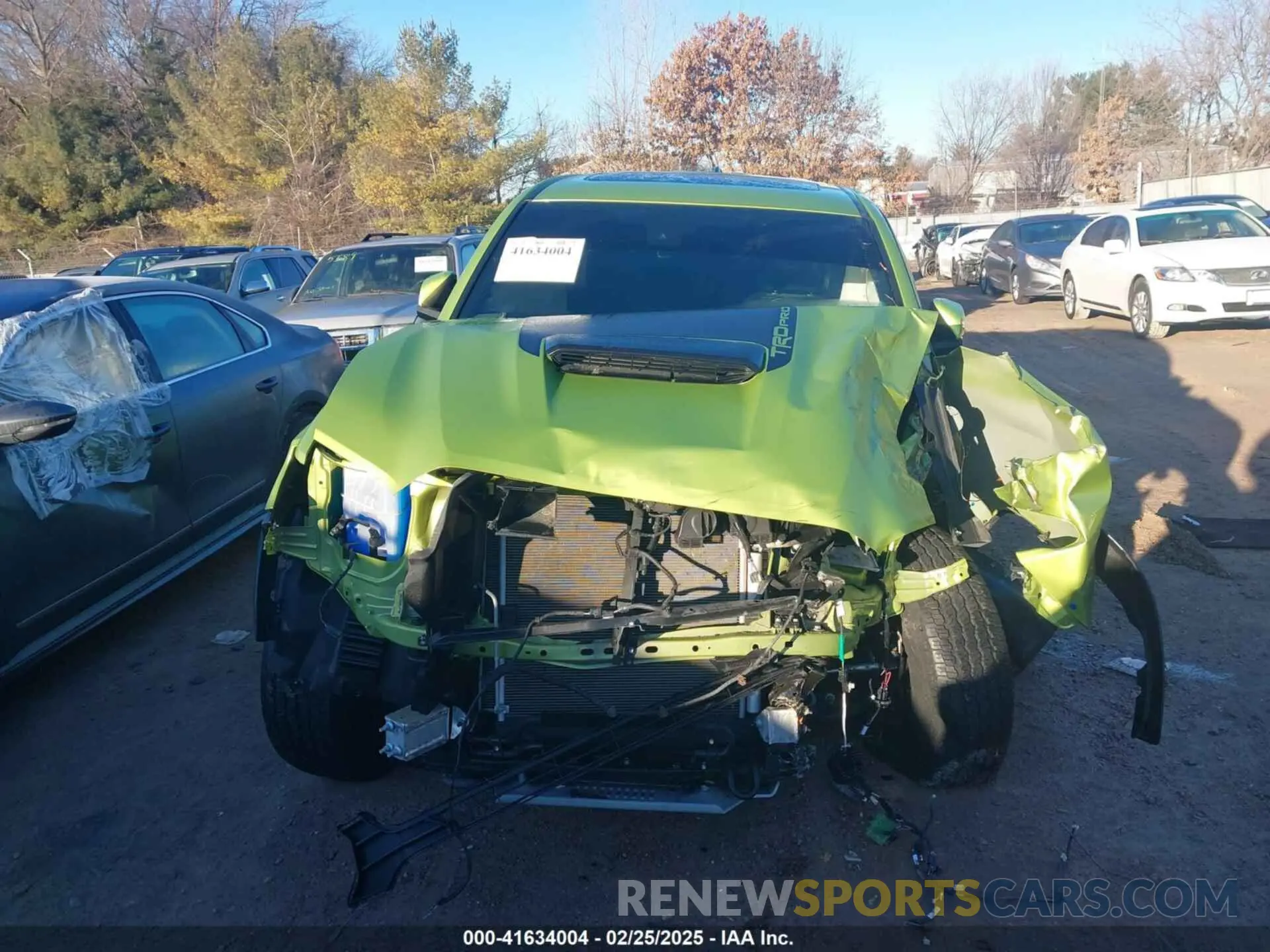 12 Photograph of a damaged car 3TYCZ5AN2NT065290 TOYOTA TACOMA 2022