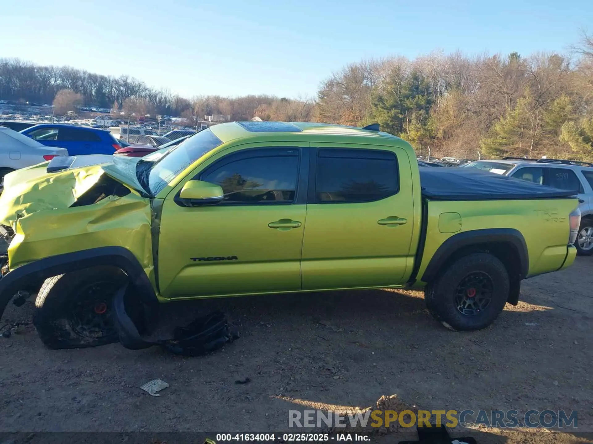 14 Photograph of a damaged car 3TYCZ5AN2NT065290 TOYOTA TACOMA 2022