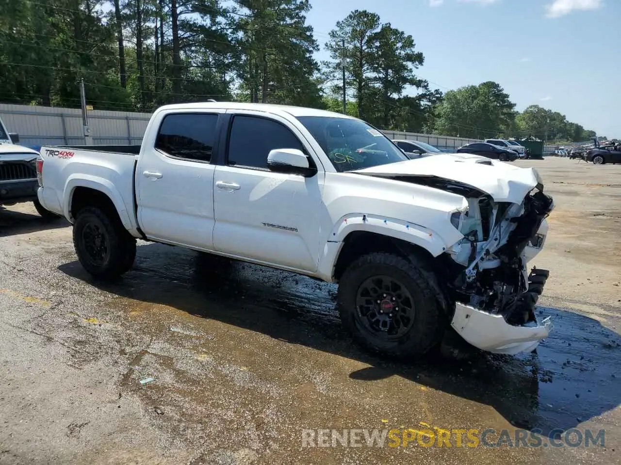4 Photograph of a damaged car 3TYCZ5AN2NT078220 TOYOTA TACOMA 2022