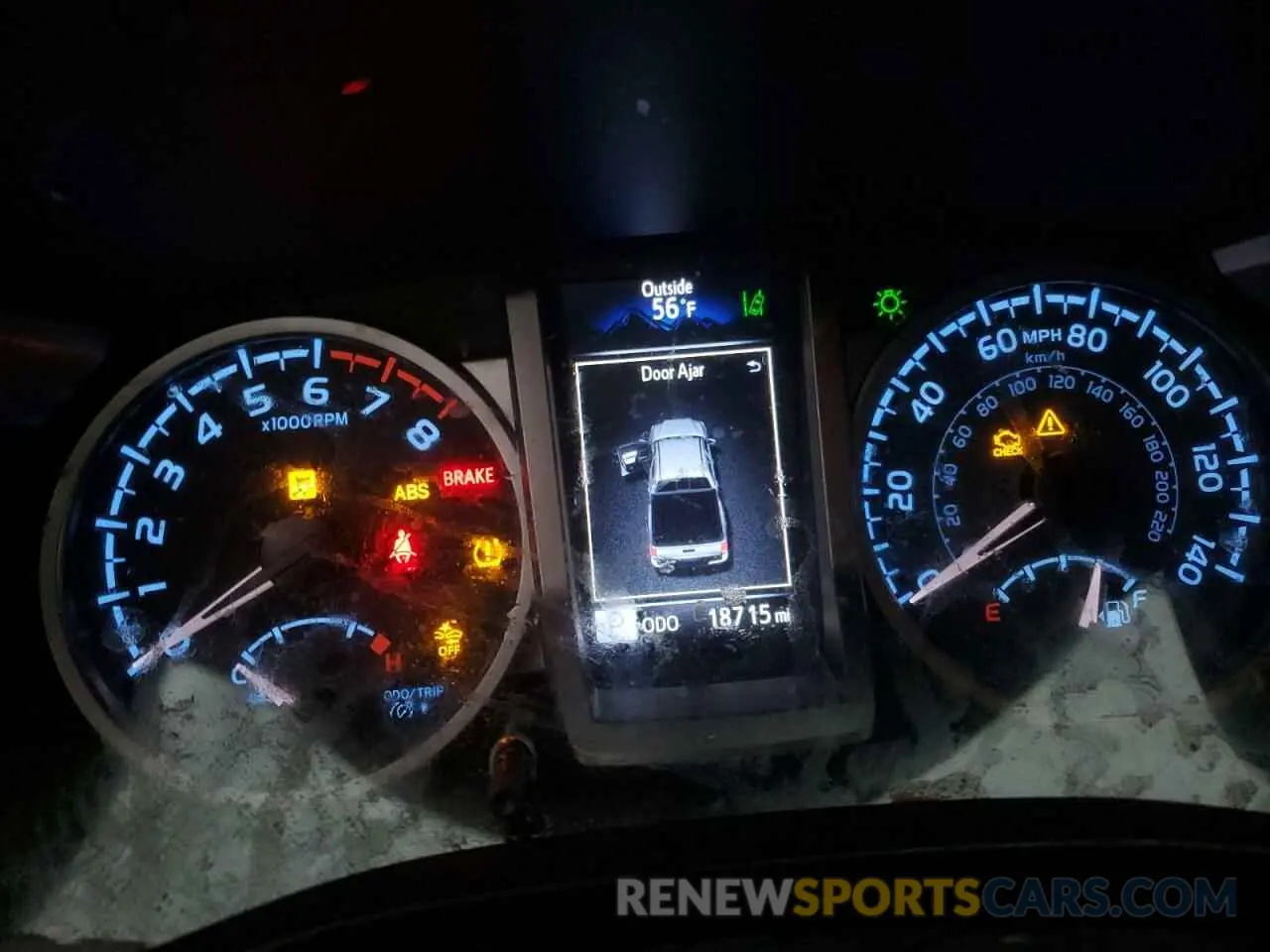 9 Photograph of a damaged car 3TYCZ5AN2NT079240 TOYOTA TACOMA 2022