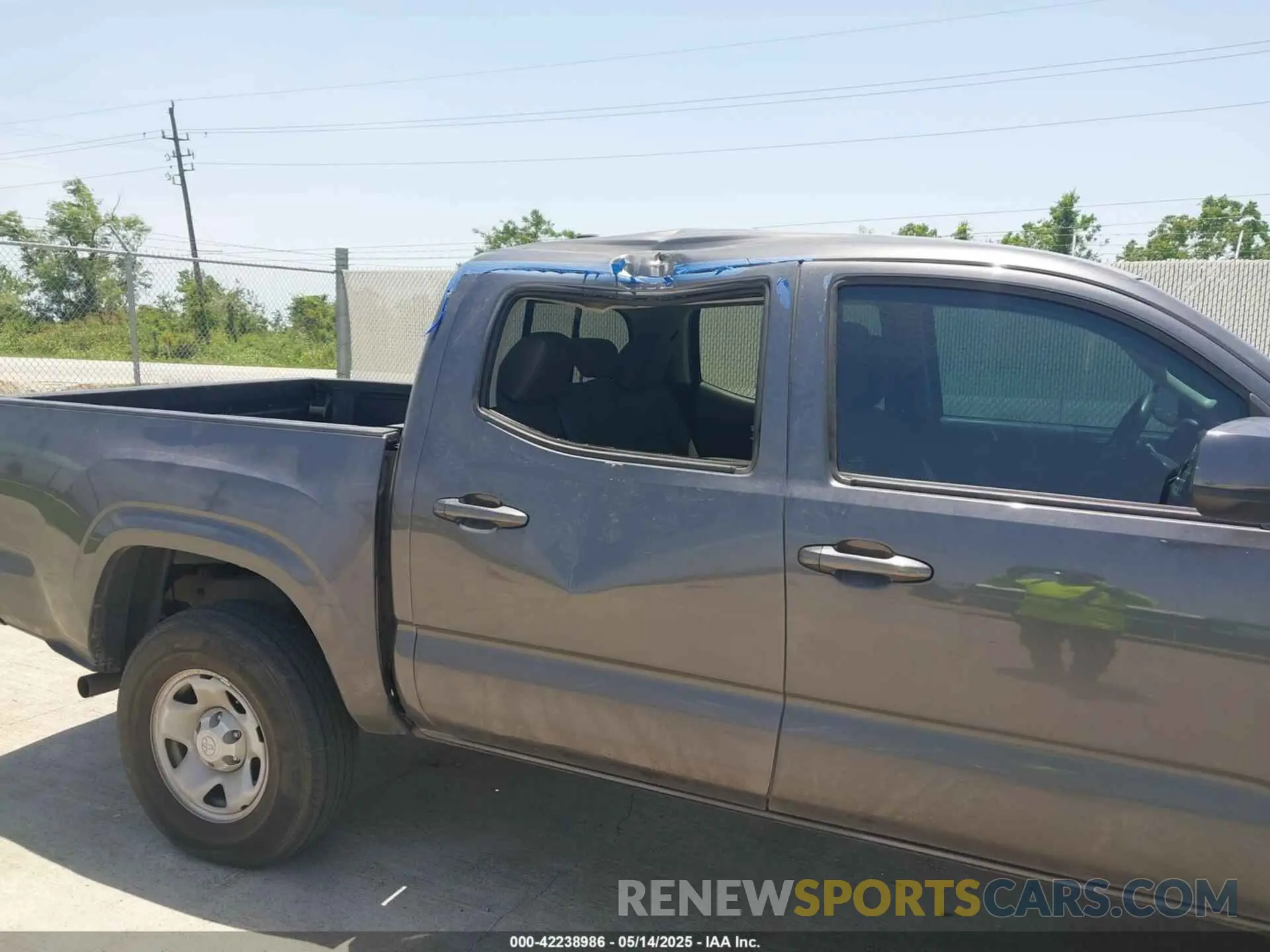 6 Photograph of a damaged car 3TYCZ5AN2NT086219 TOYOTA TACOMA 2022