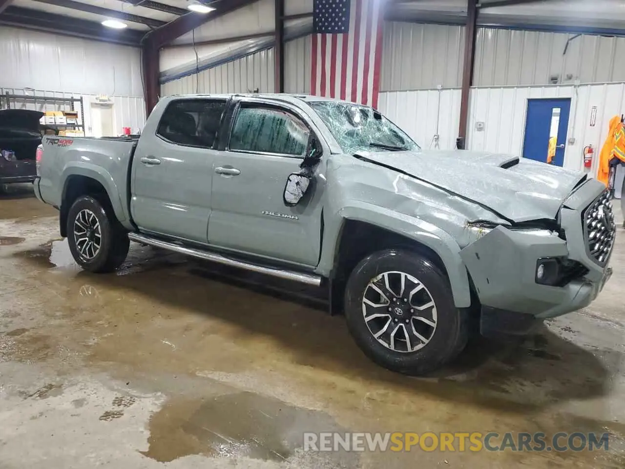 4 Photograph of a damaged car 3TYCZ5AN2NT097978 TOYOTA TACOMA 2022