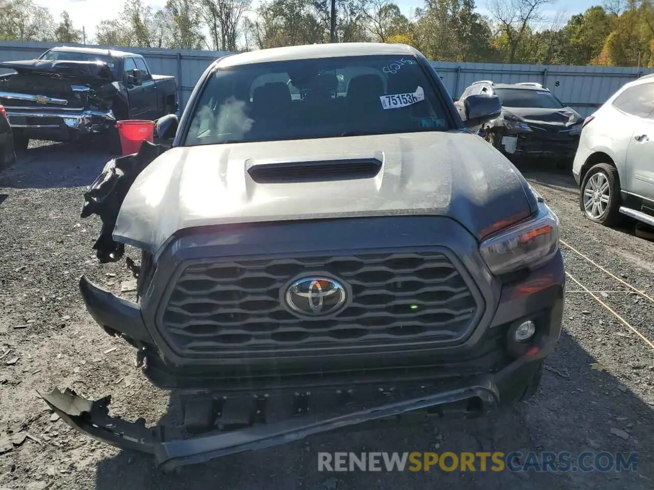 11 Photograph of a damaged car 3TYCZ5AN3NT068215 TOYOTA TACOMA 2022