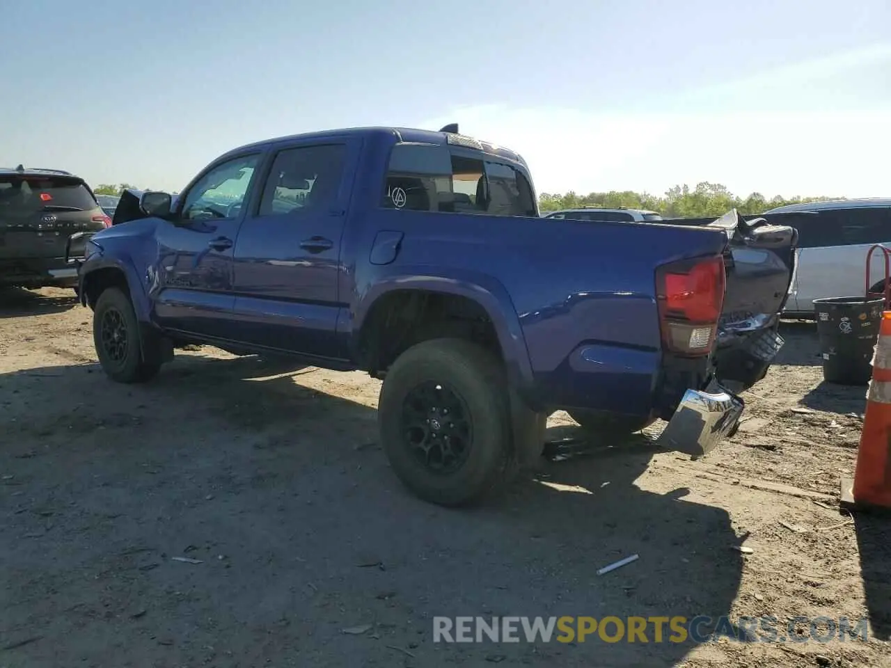 2 Photograph of a damaged car 3TYCZ5AN3NT077464 TOYOTA TACOMA 2022