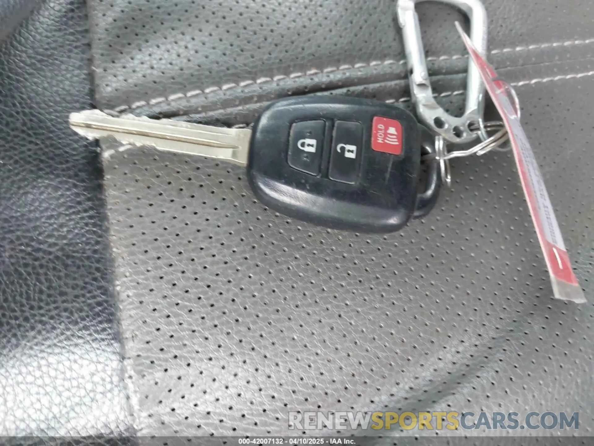 11 Photograph of a damaged car 3TYCZ5AN3NT078324 TOYOTA TACOMA 2022