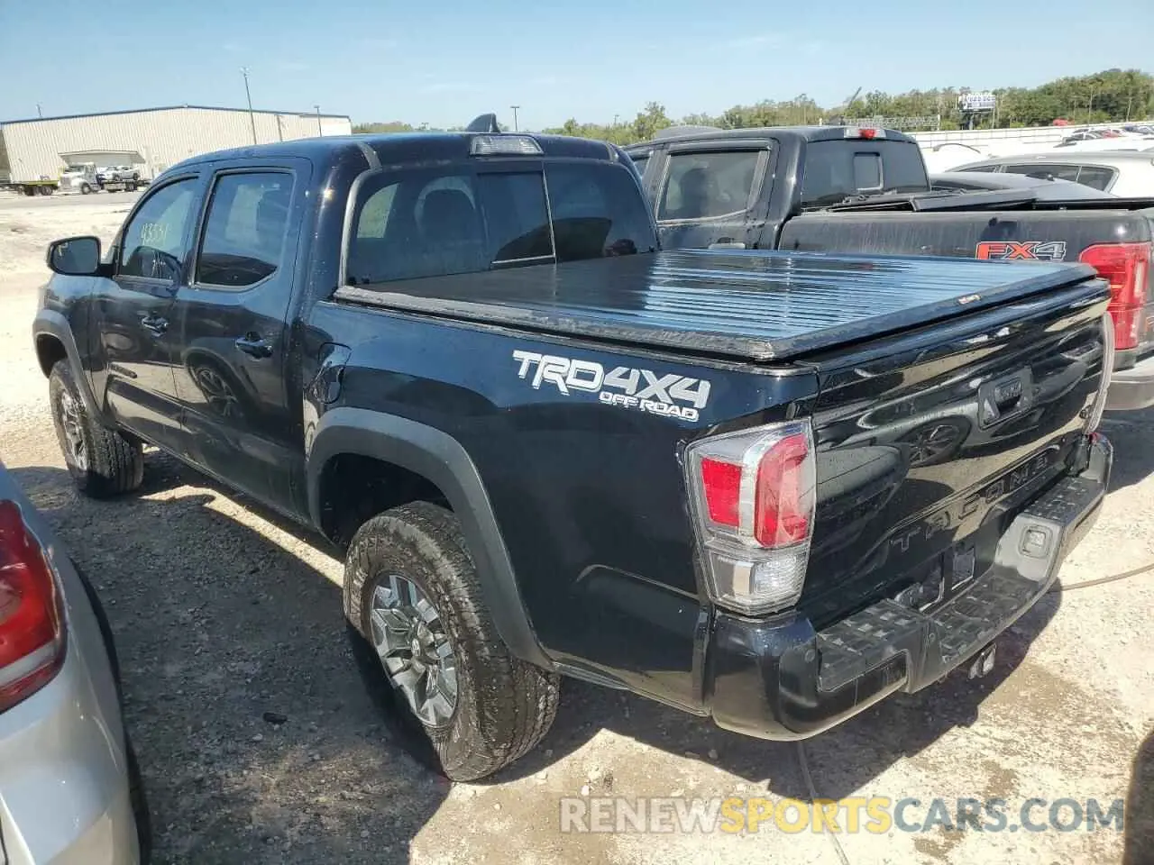 2 Photograph of a damaged car 3TYCZ5AN3NT095141 TOYOTA TACOMA 2022