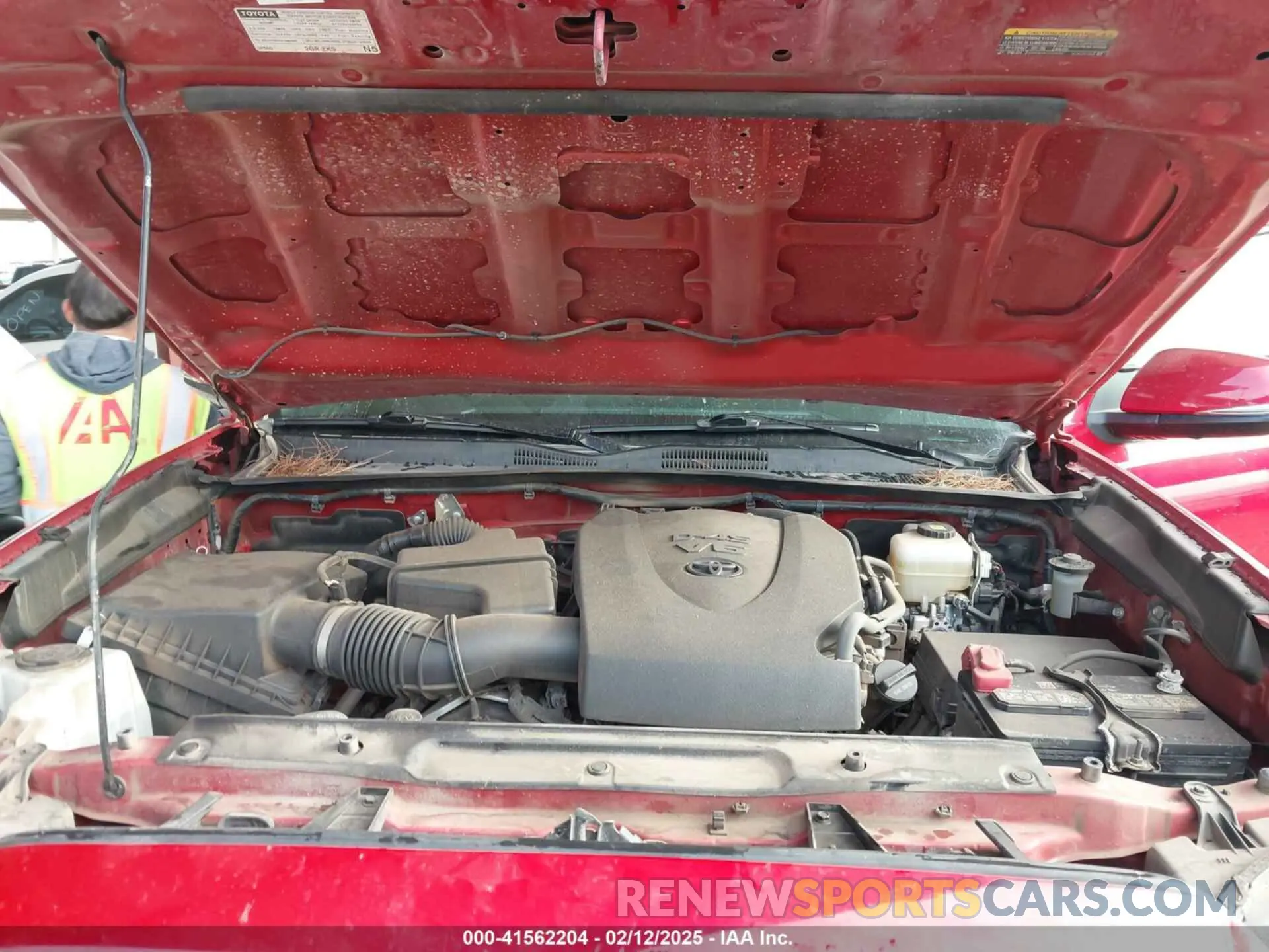 10 Photograph of a damaged car 3TYCZ5AN4NT053447 TOYOTA TACOMA 2022