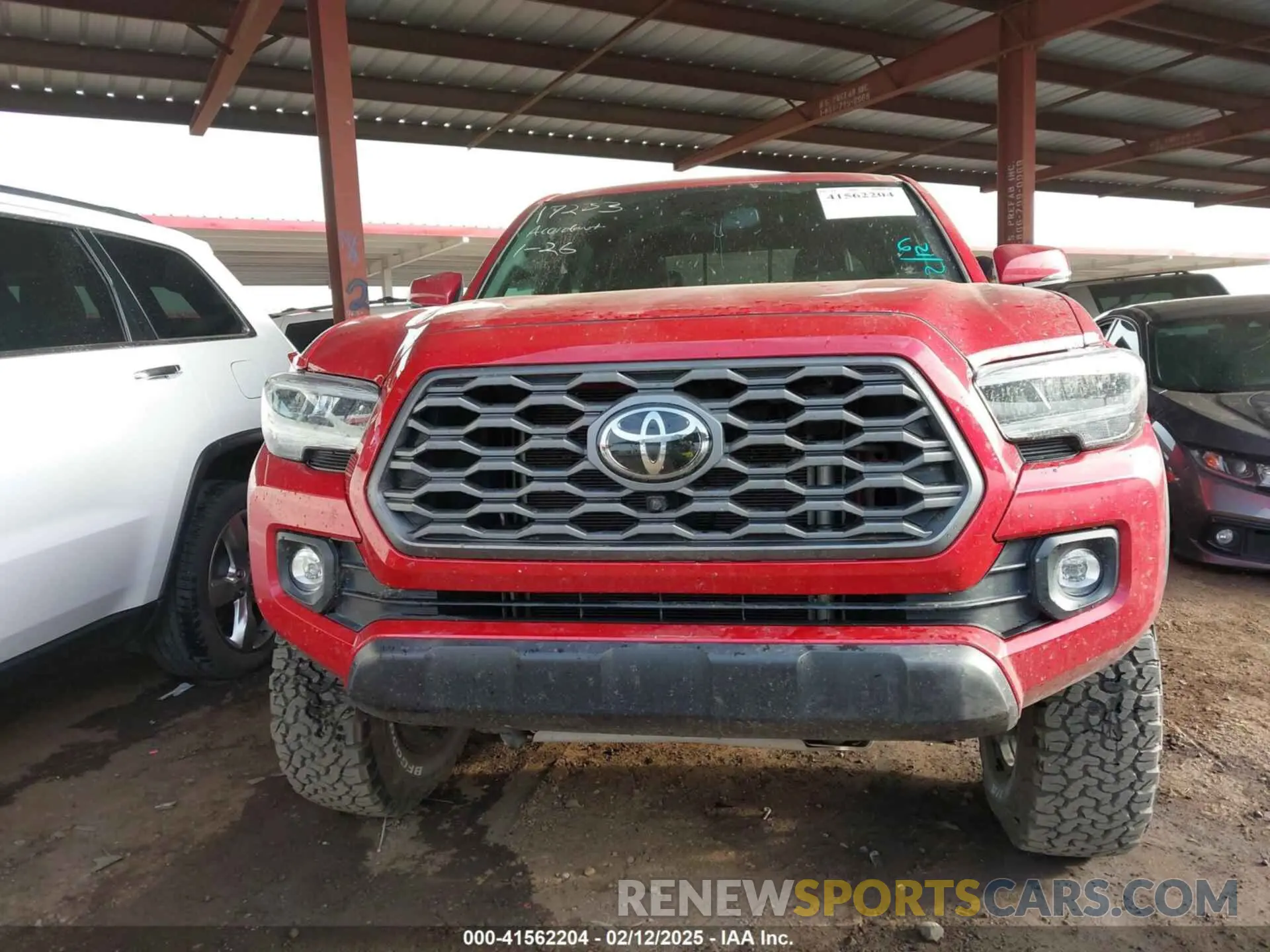 12 Photograph of a damaged car 3TYCZ5AN4NT053447 TOYOTA TACOMA 2022