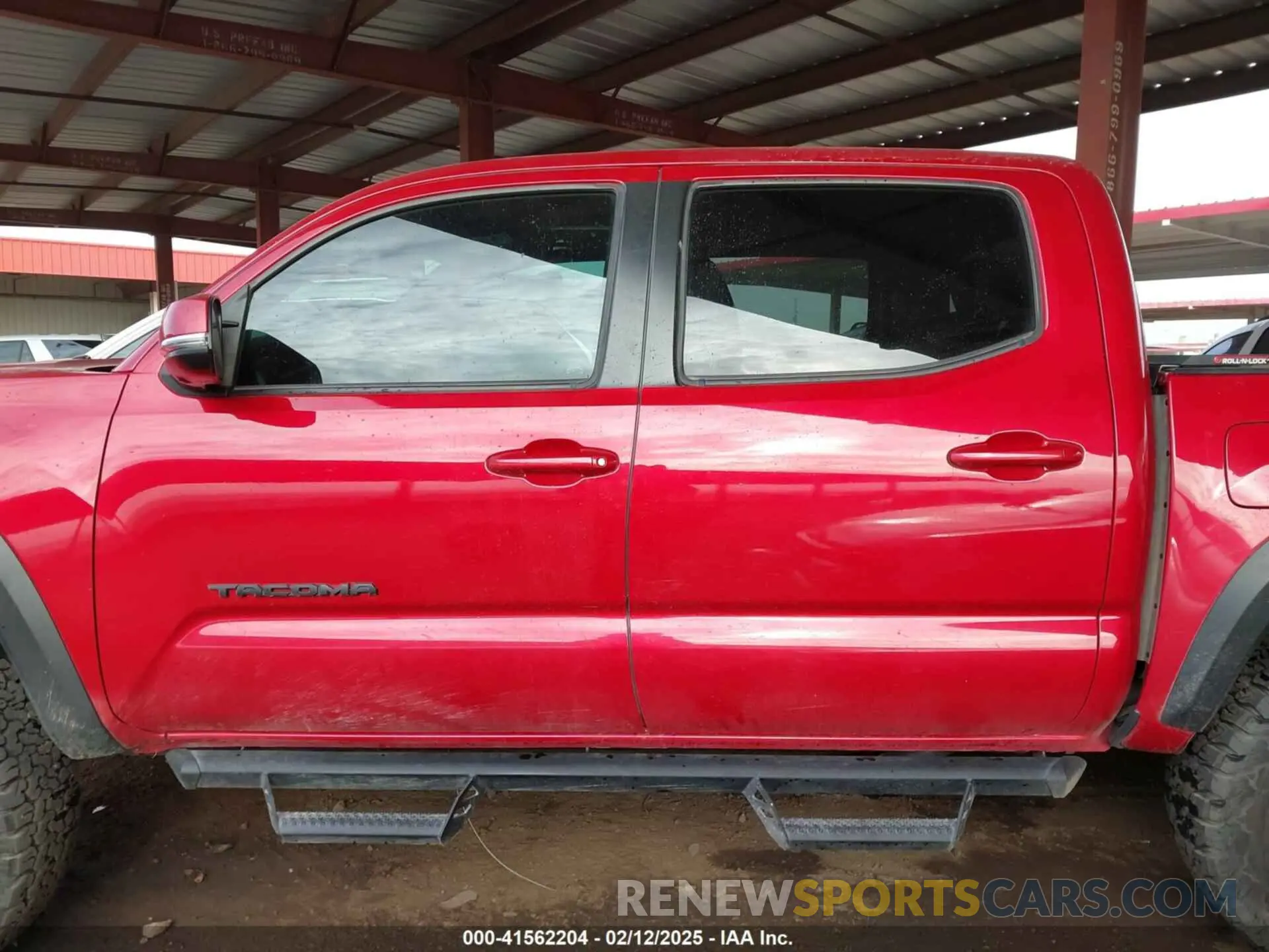 14 Photograph of a damaged car 3TYCZ5AN4NT053447 TOYOTA TACOMA 2022