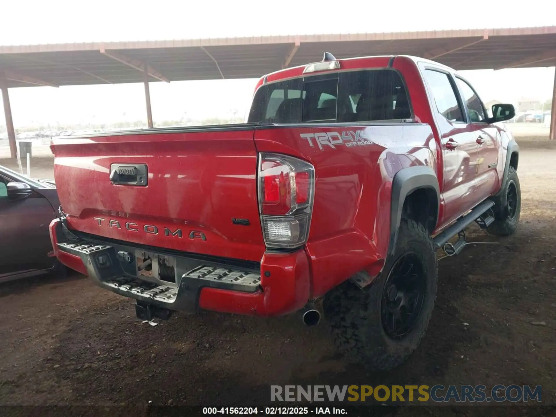4 Photograph of a damaged car 3TYCZ5AN4NT053447 TOYOTA TACOMA 2022