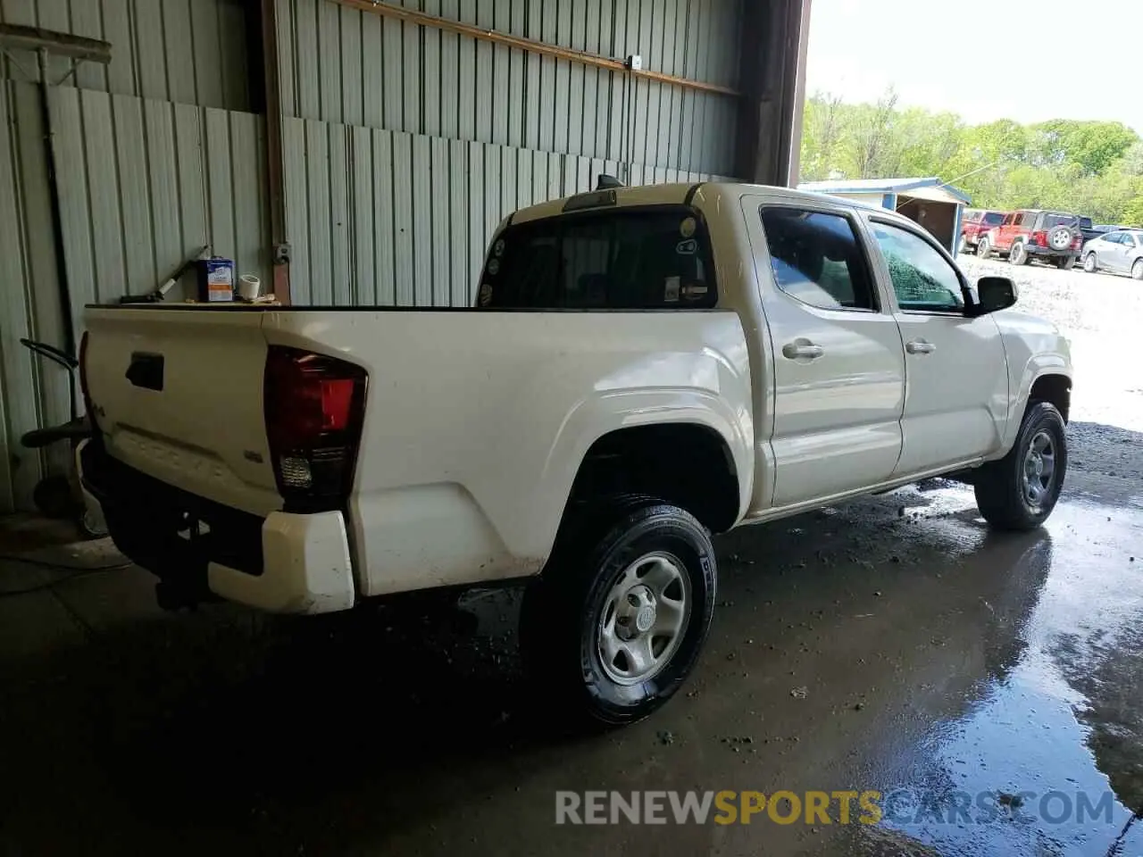 3 Photograph of a damaged car 3TYCZ5AN4NT079045 TOYOTA TACOMA 2022