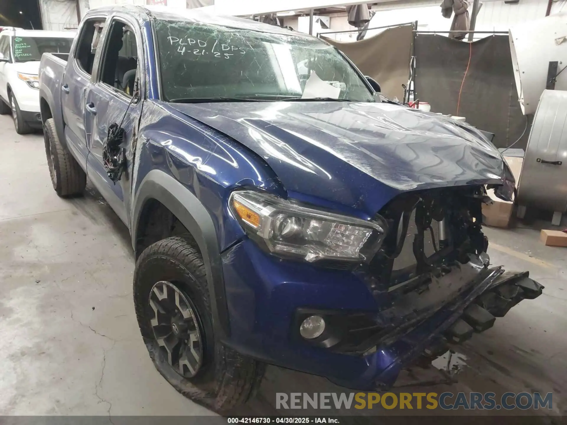 6 Photograph of a damaged car 3TYCZ5AN4NT093821 TOYOTA TACOMA 2022