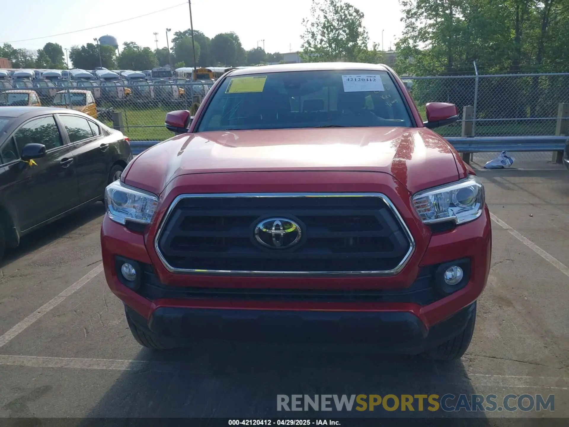12 Photograph of a damaged car 3TYCZ5AN4NT101268 TOYOTA TACOMA 2022