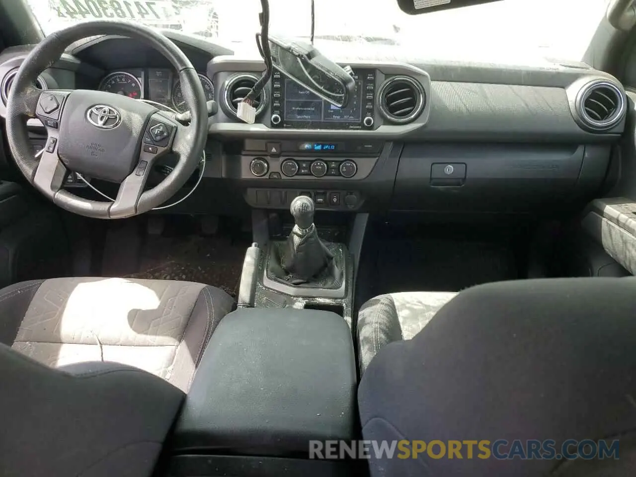 8 Photograph of a damaged car 3TYCZ5AN5NT063825 TOYOTA TACOMA 2022