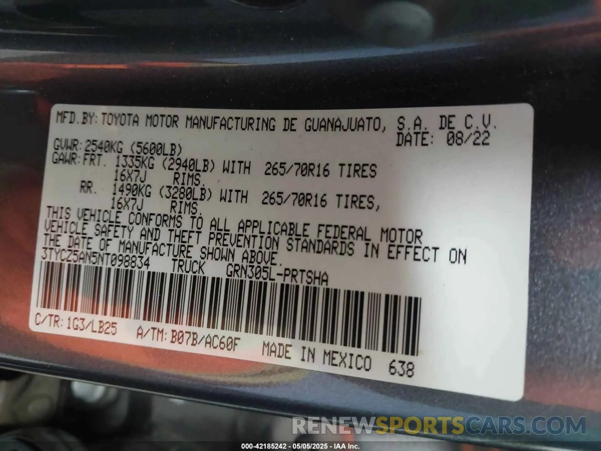 9 Photograph of a damaged car 3TYCZ5AN5NT098834 TOYOTA TACOMA 2022