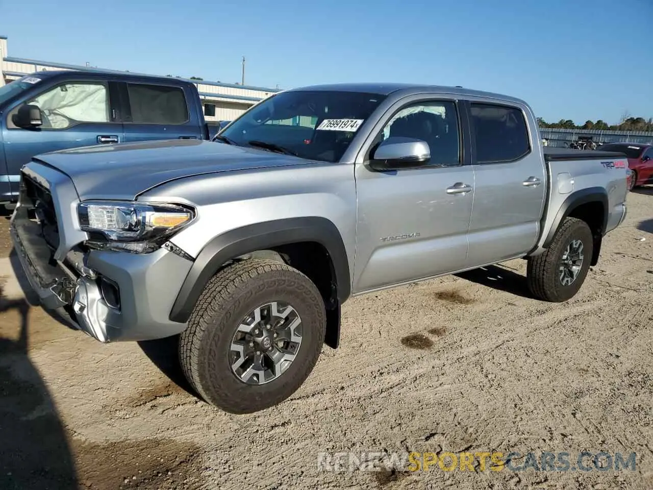 1 Photograph of a damaged car 3TYCZ5AN5NT101943 TOYOTA TACOMA 2022